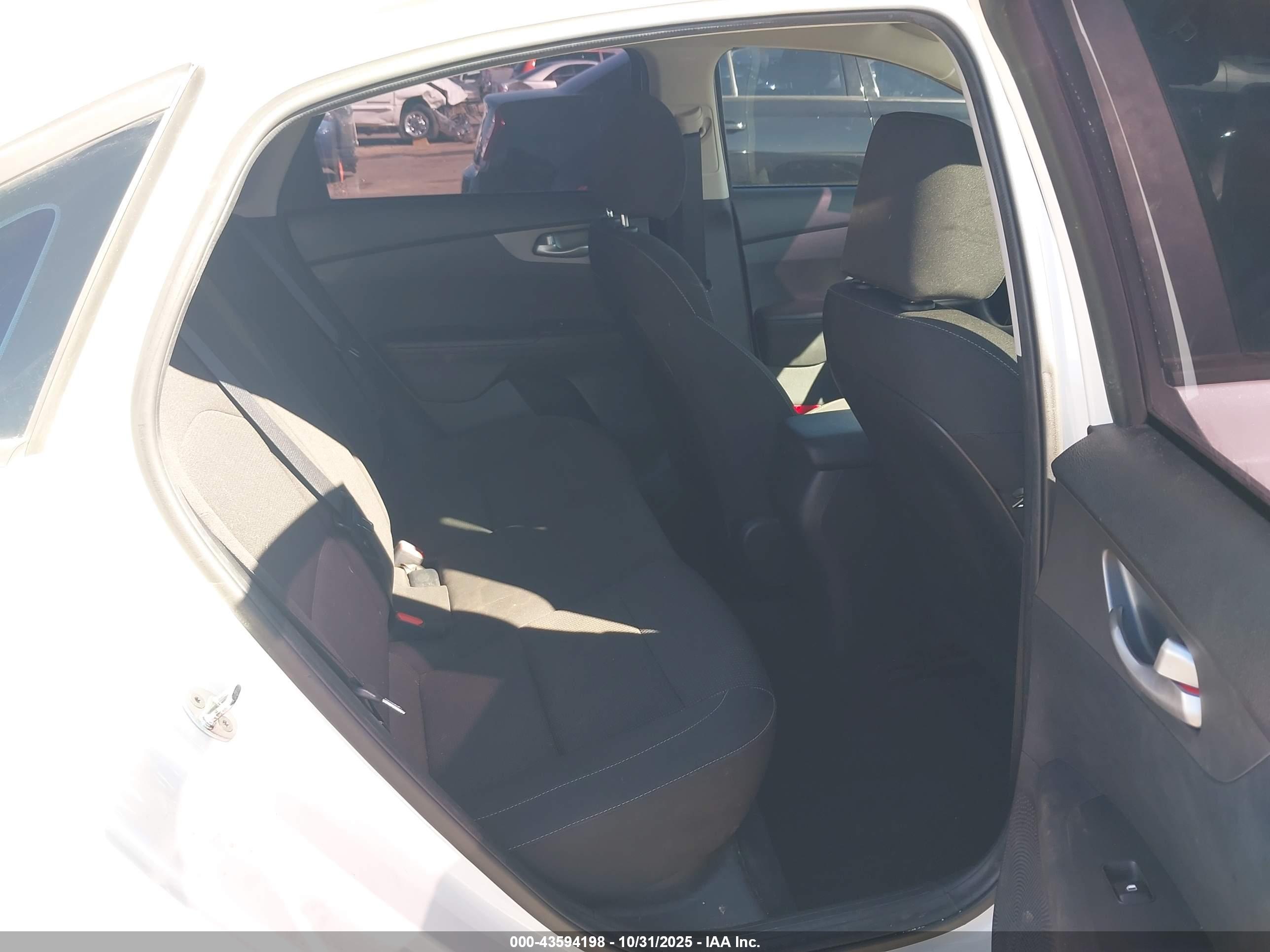 KIA FORTE image 8