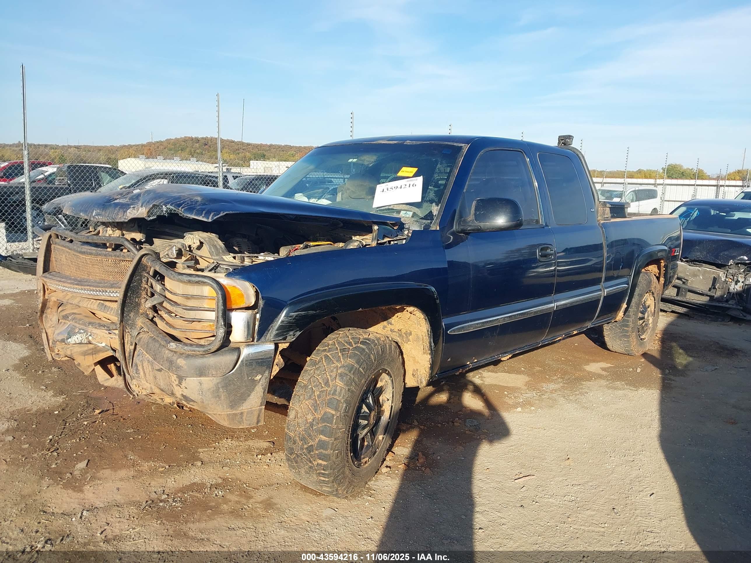 GMC SIERRA image 2
