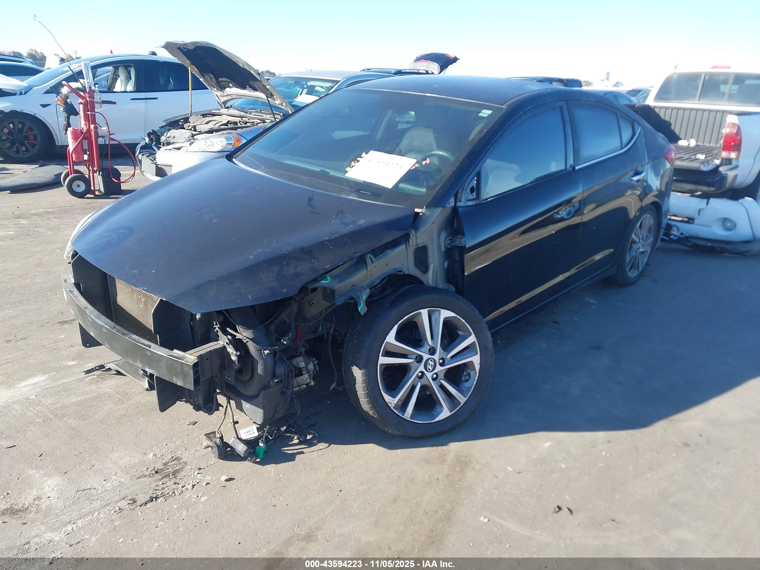 HYUNDAI ELANTRA image 2