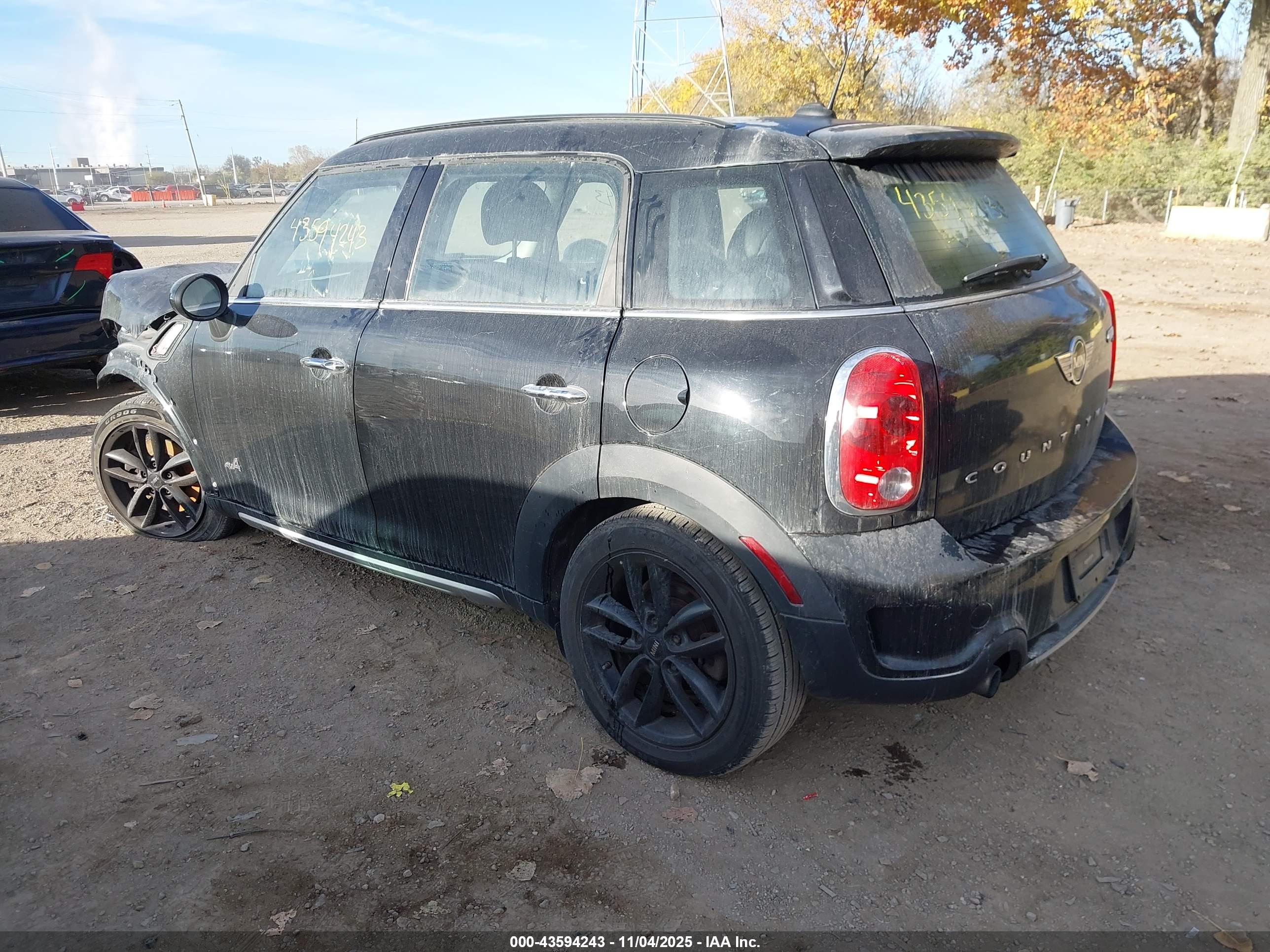 MINI COUNTRYMAN image 3