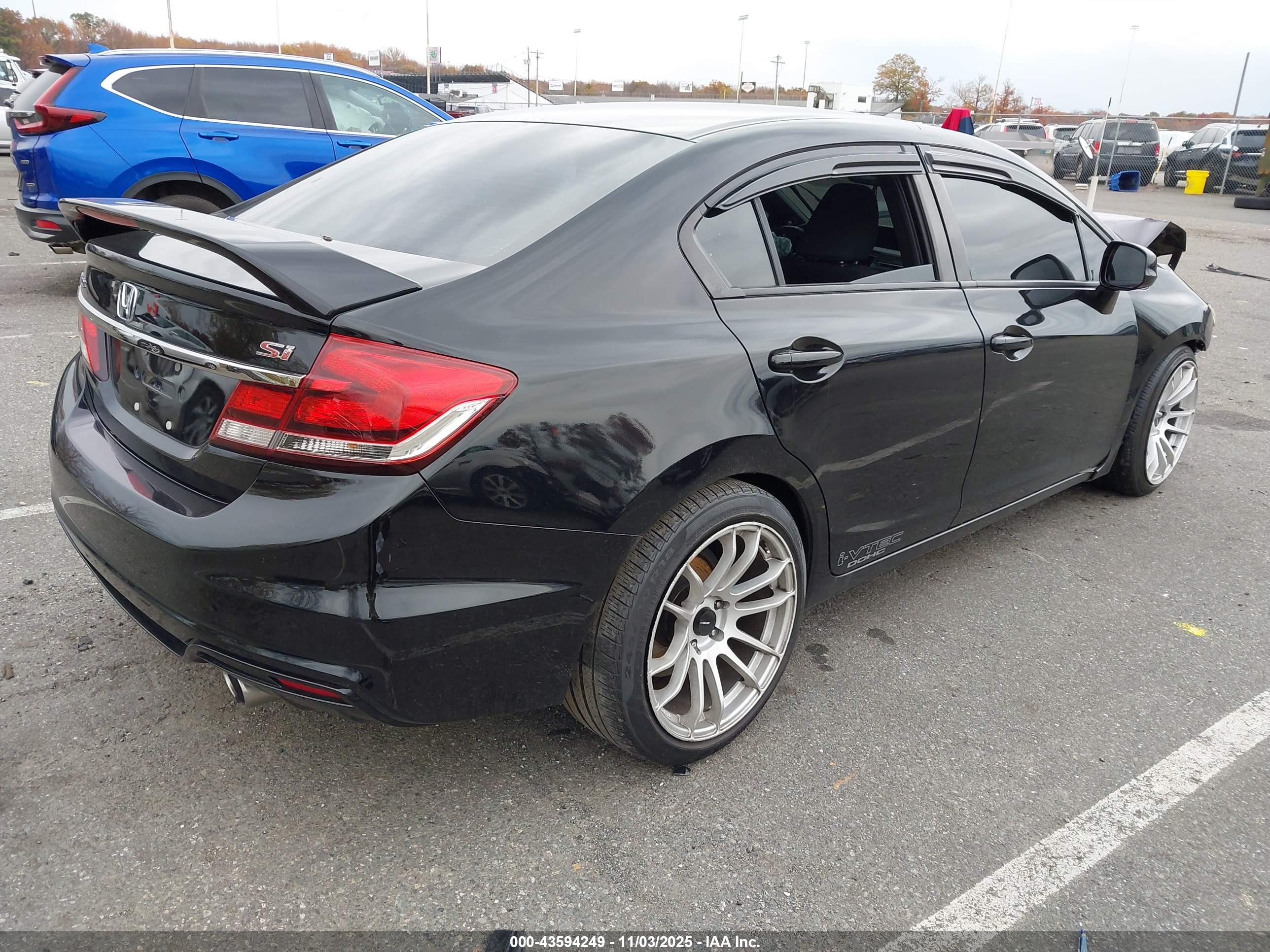 HONDA CIVIC image 4