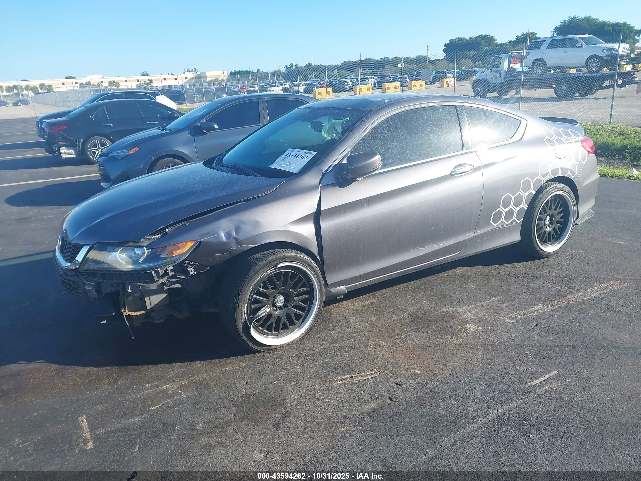HONDA ACCORD image 2