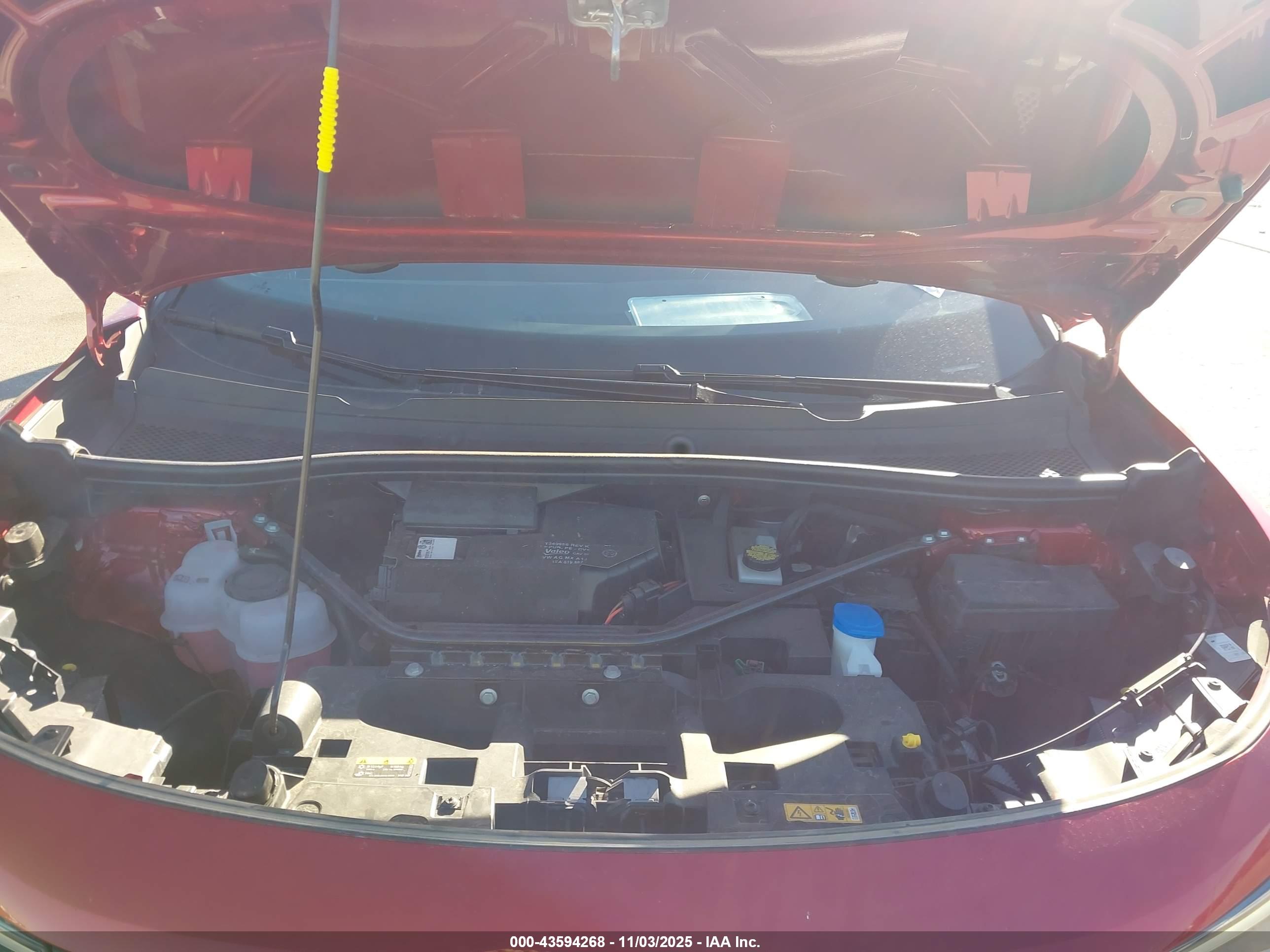 VOLKSWAGEN ID.4 image 10