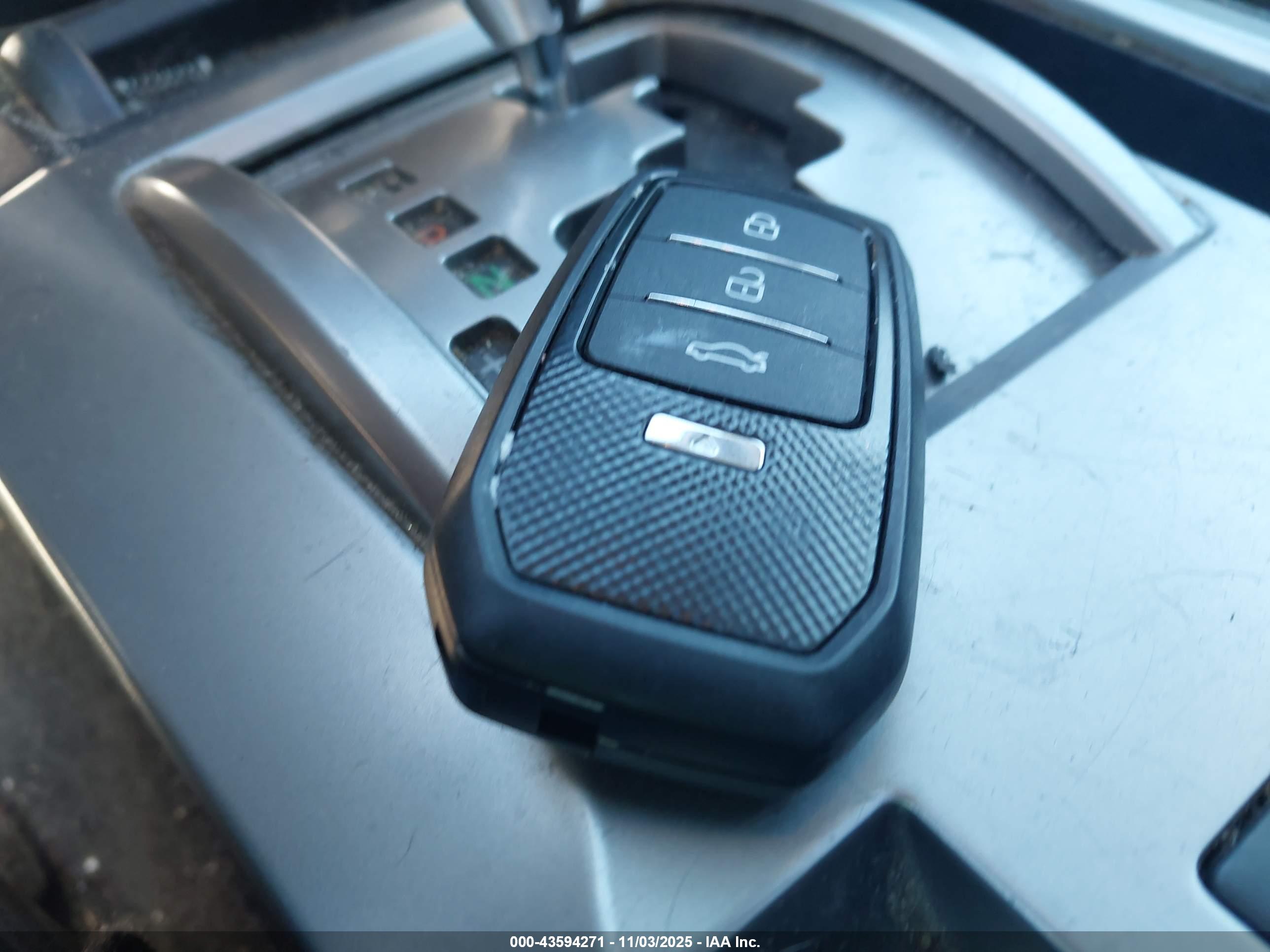 TOYOTA 4RUNNER image 11