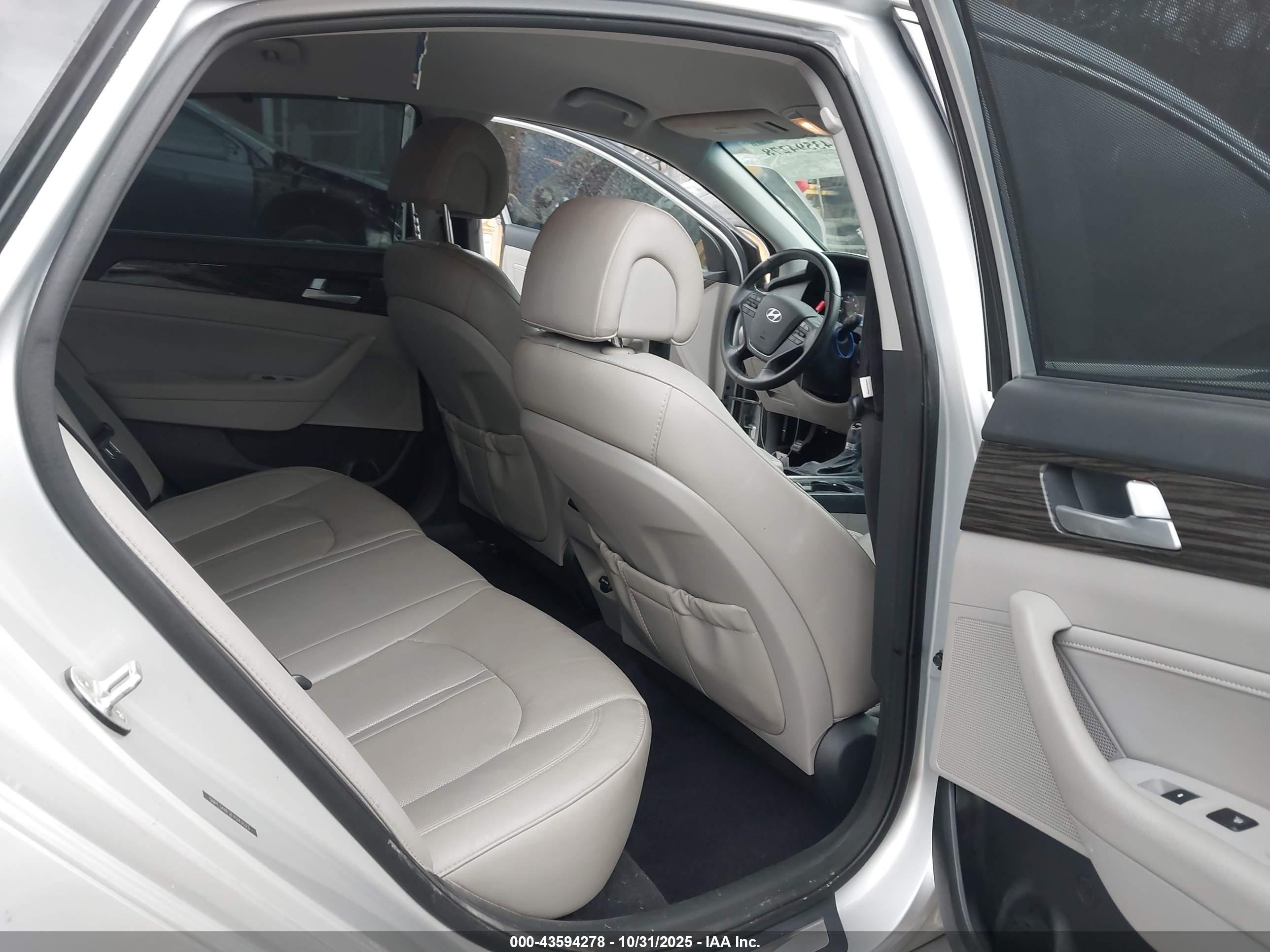 HYUNDAI SONATA image 8