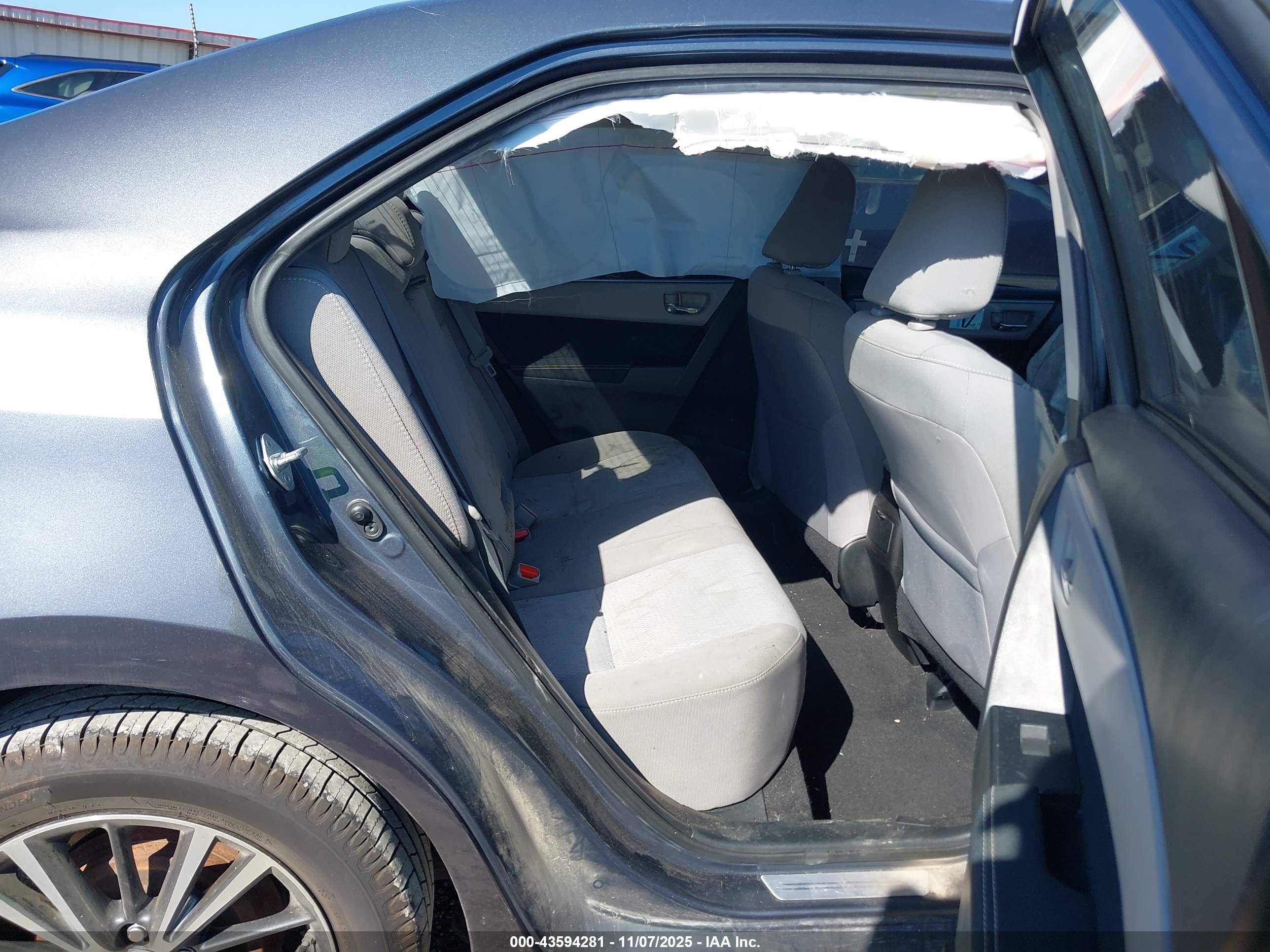 TOYOTA COROLLA image 8