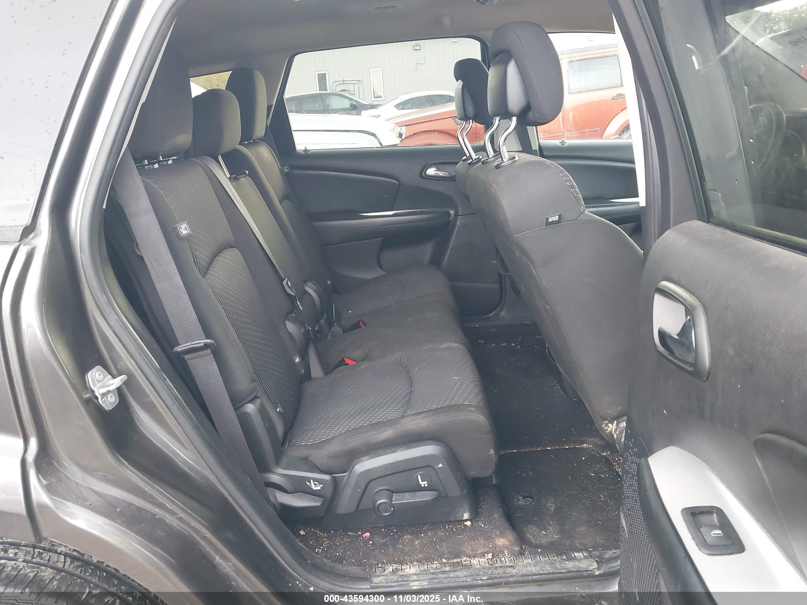 DODGE JOURNEY image 8