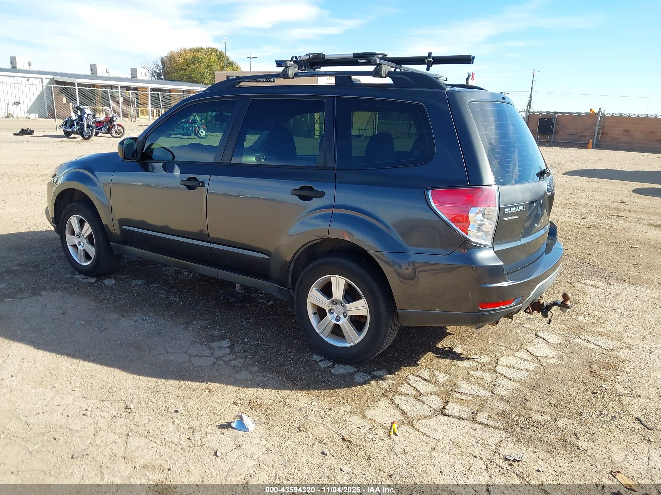 SUBARU FORESTER image 3