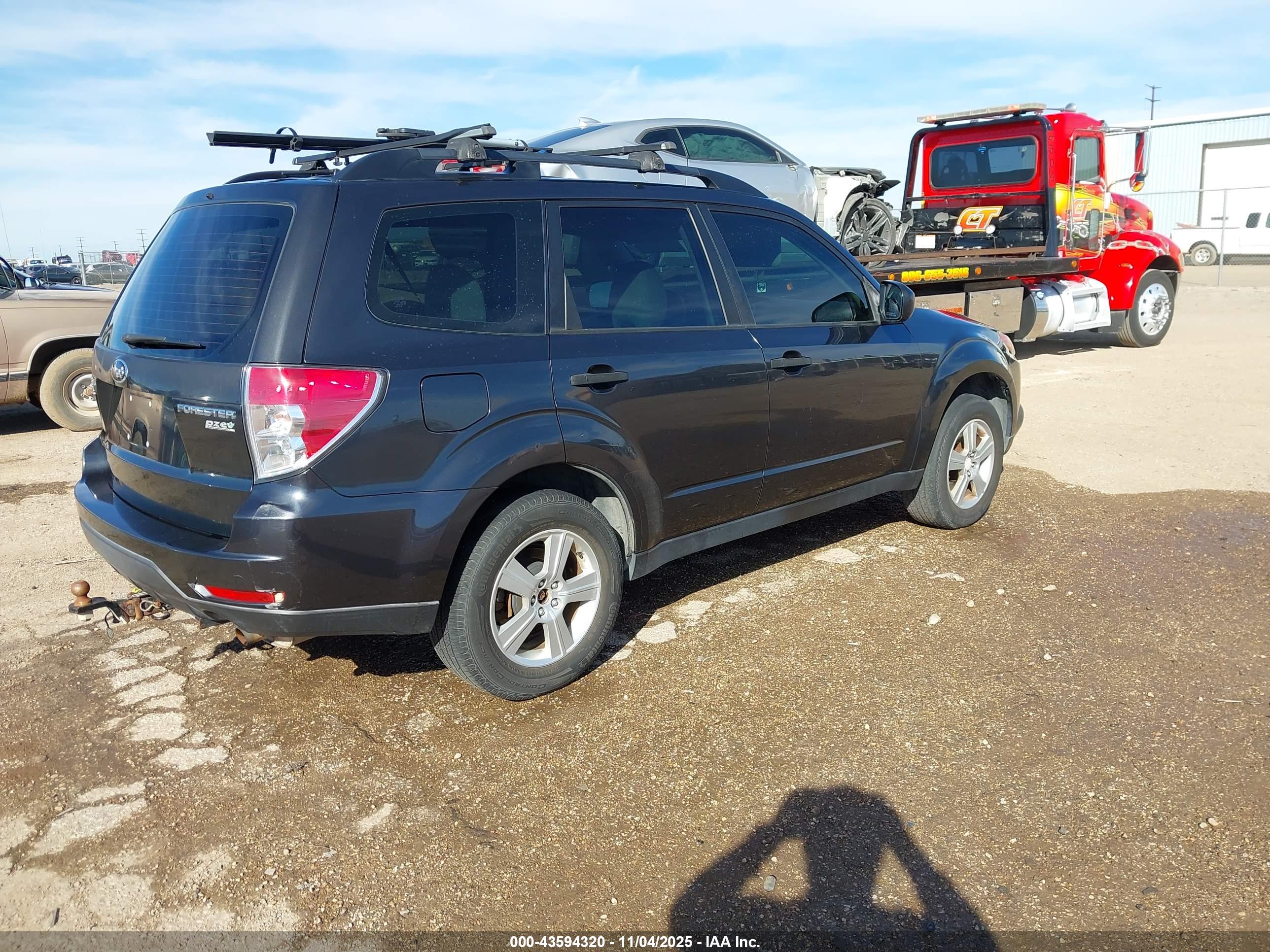 SUBARU FORESTER image 4