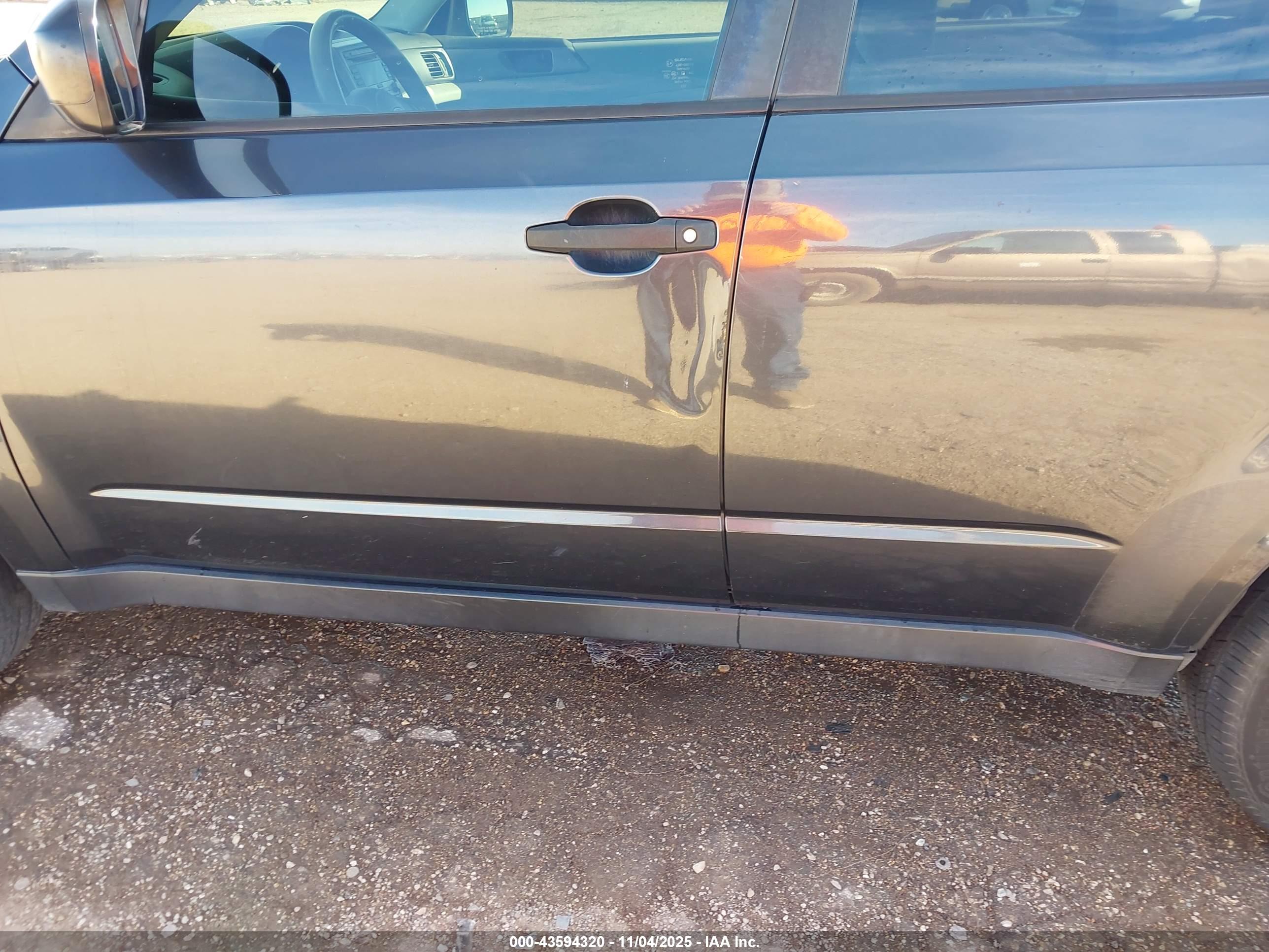 SUBARU FORESTER image 6