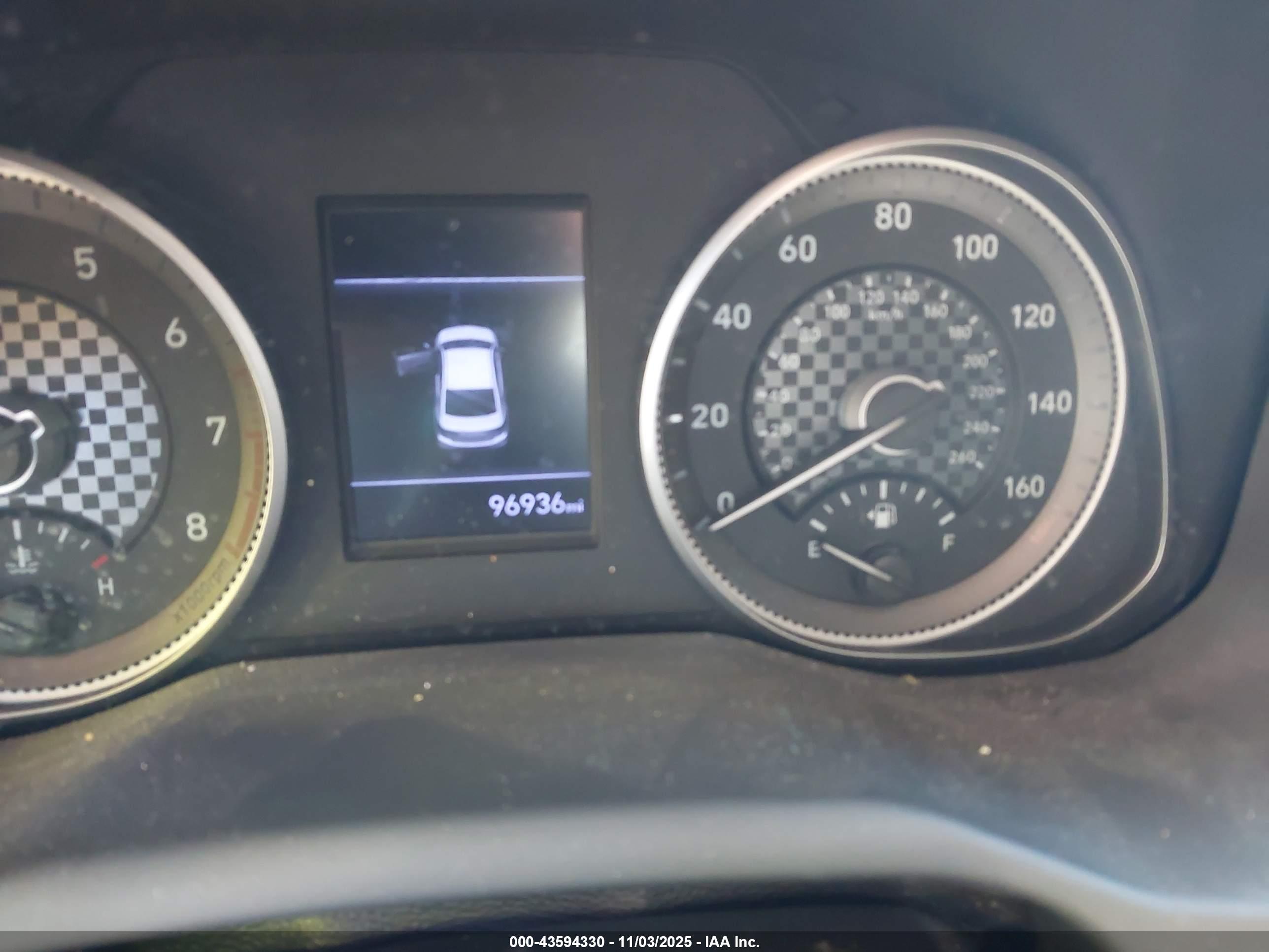 HYUNDAI ELANTRA image 7