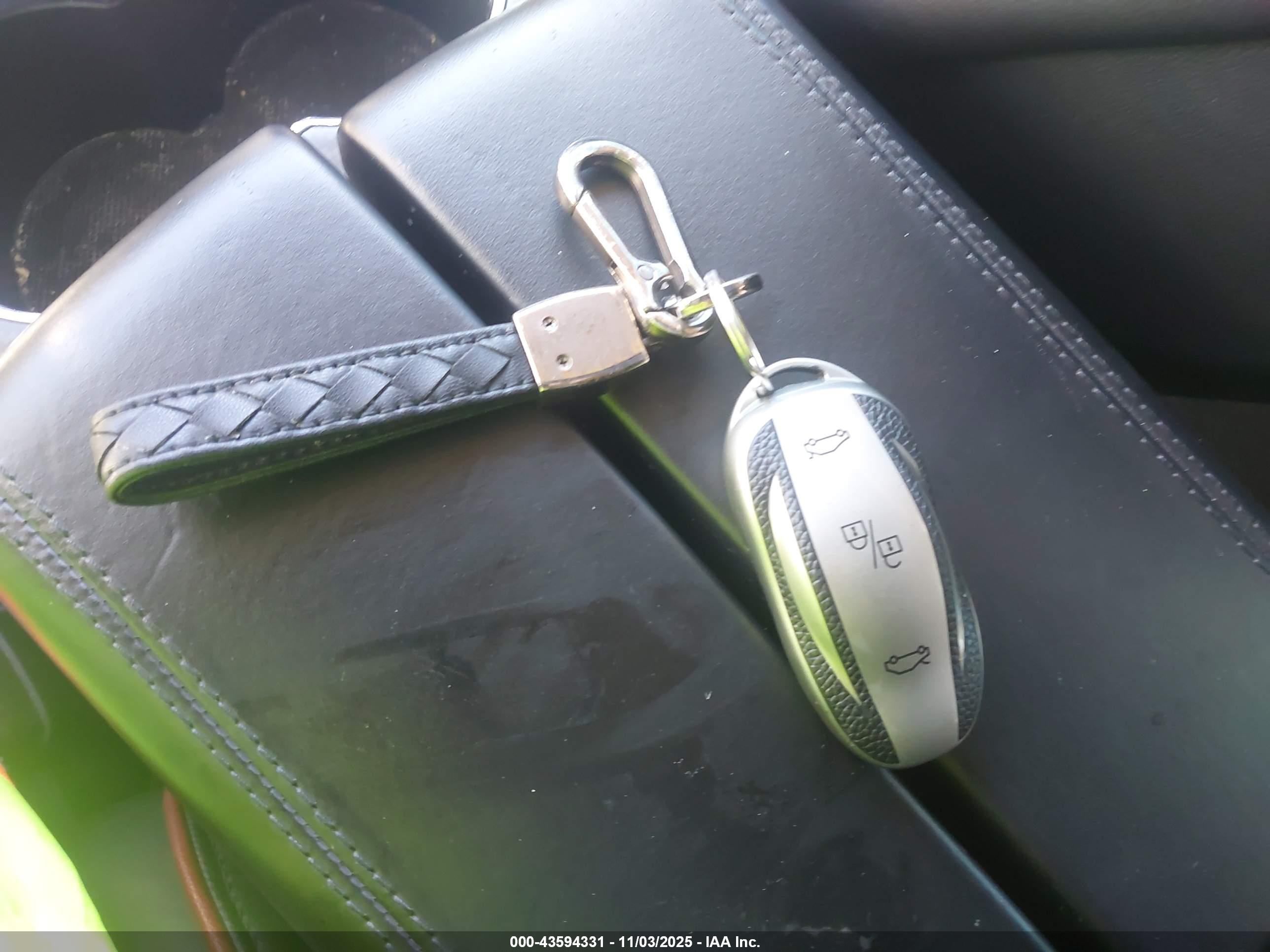 TESLA MODEL image 11