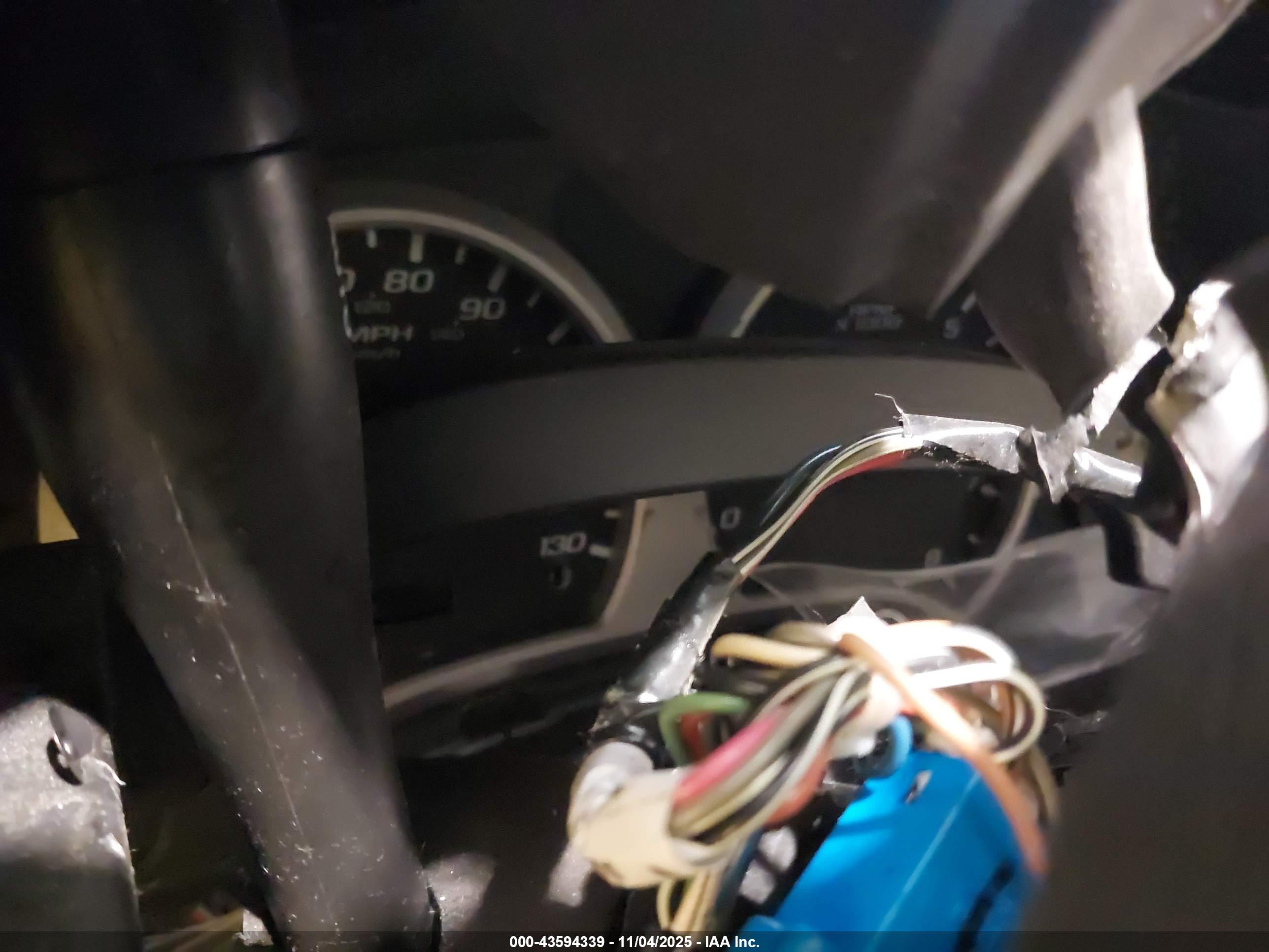 CHEVROLET EQUINOX image 7
