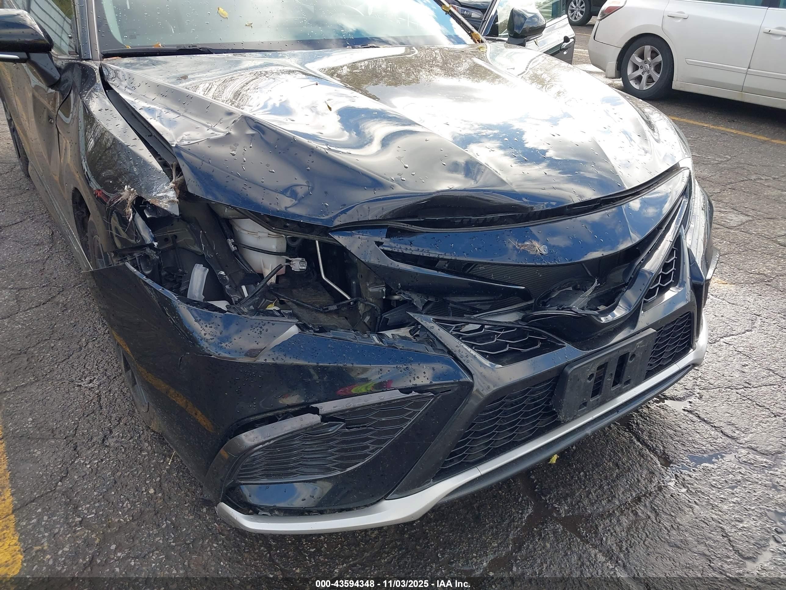 TOYOTA CAMRY image 6