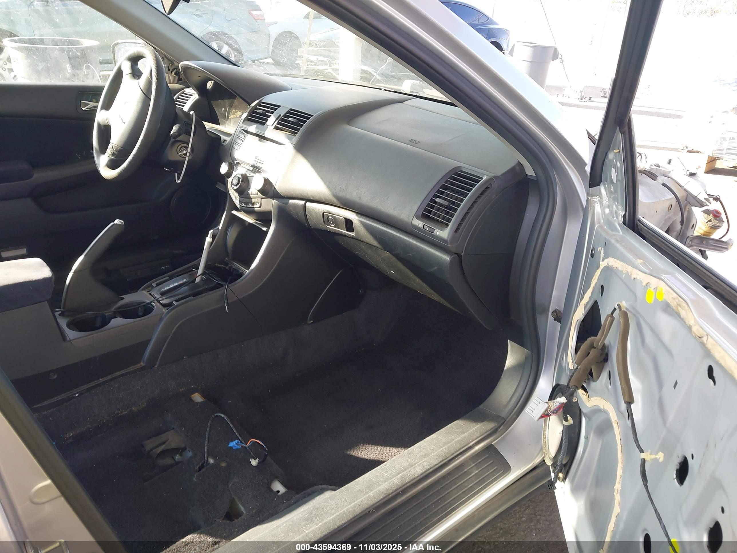 HONDA ACCORD image 5
