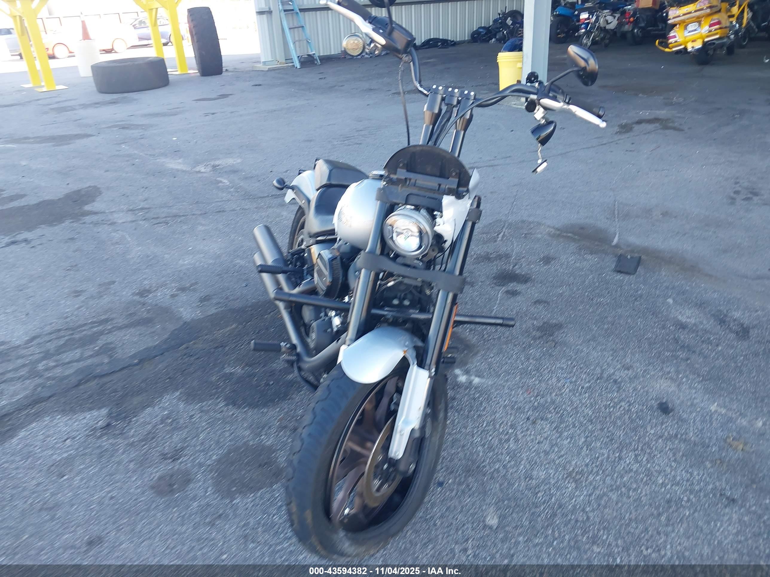 HARLEY-DAVIDSON FXLRS image 5