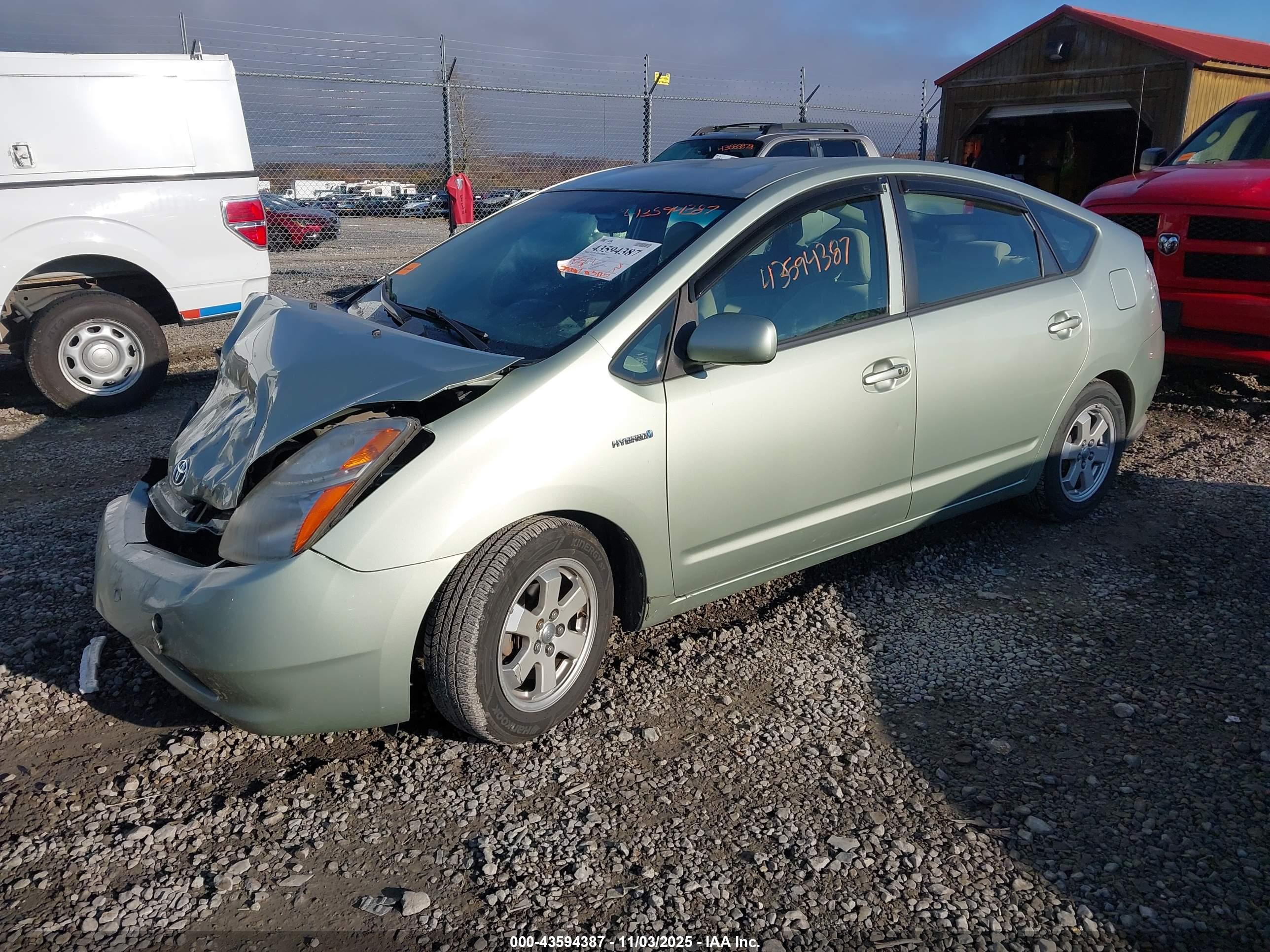 TOYOTA PRIUS image 2