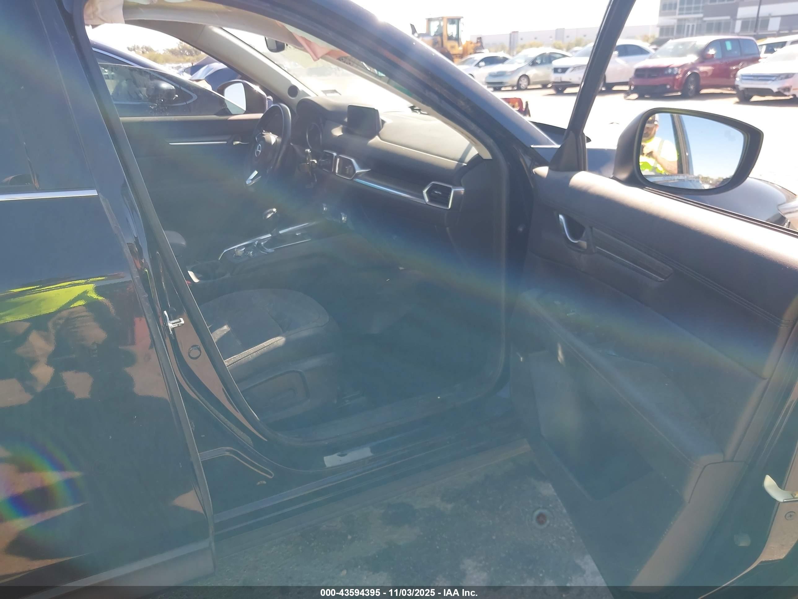 MAZDA CX-5 image 5