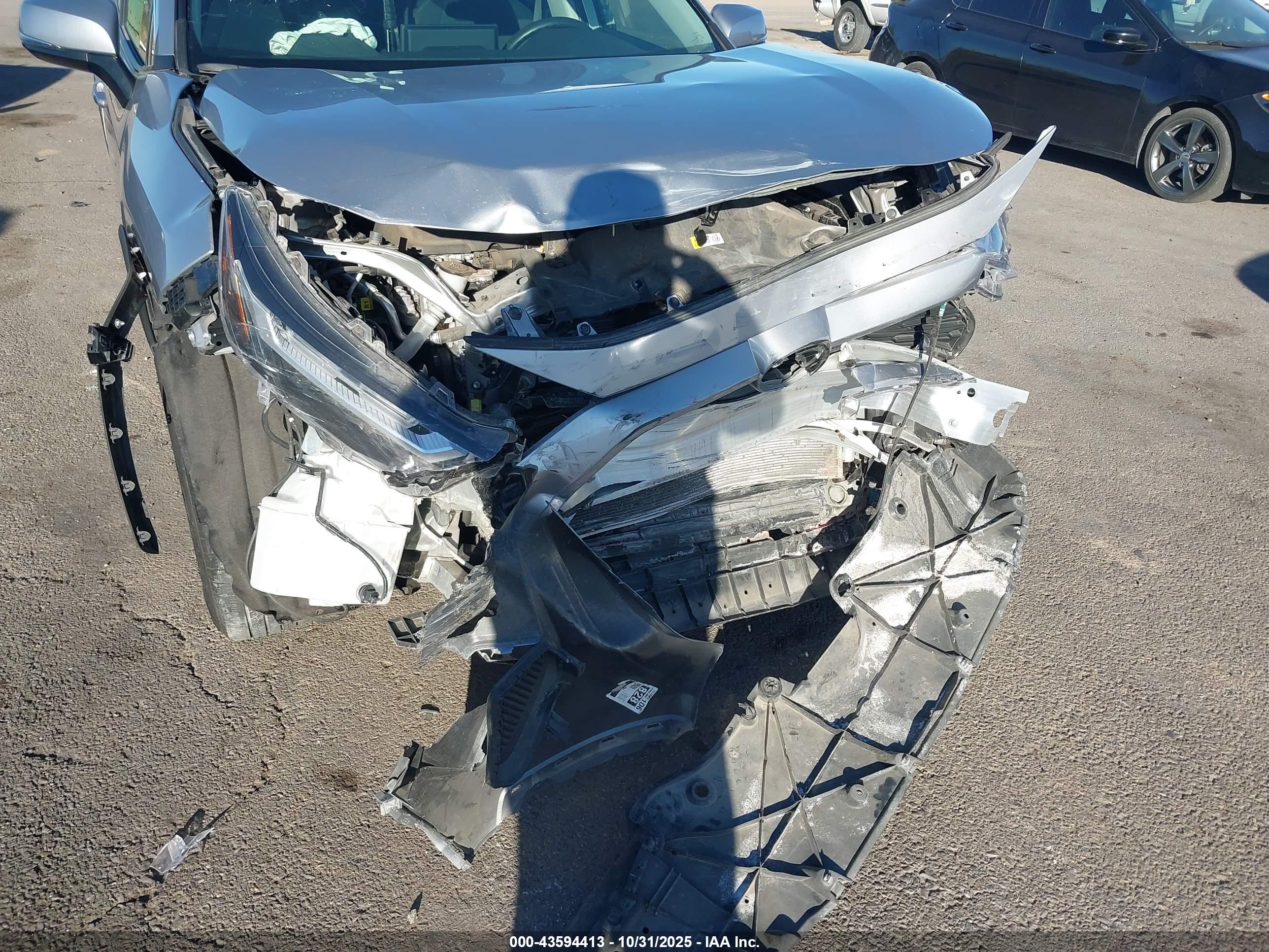 TOYOTA RAV4 image 6