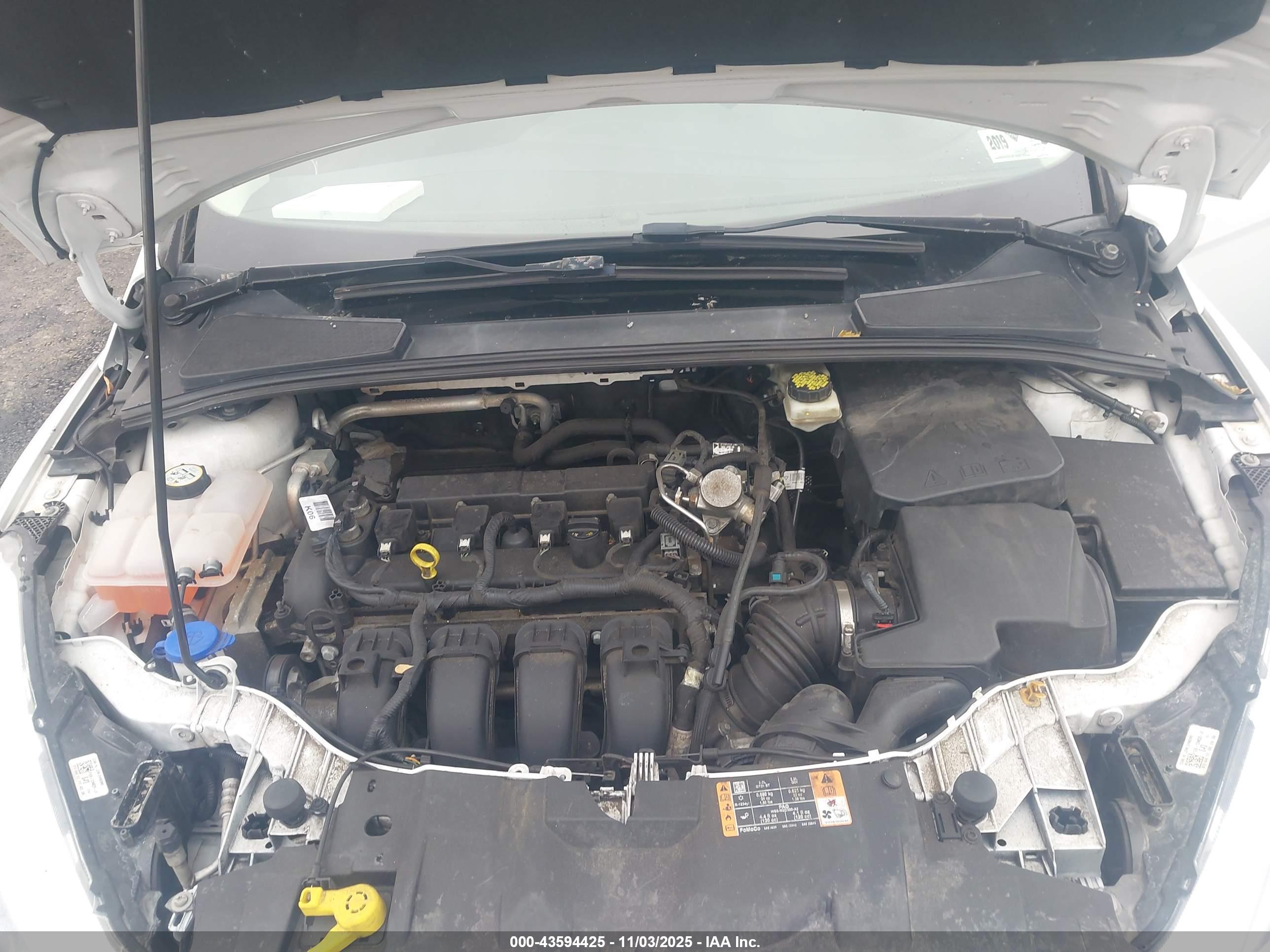 FORD FOCUS image 10