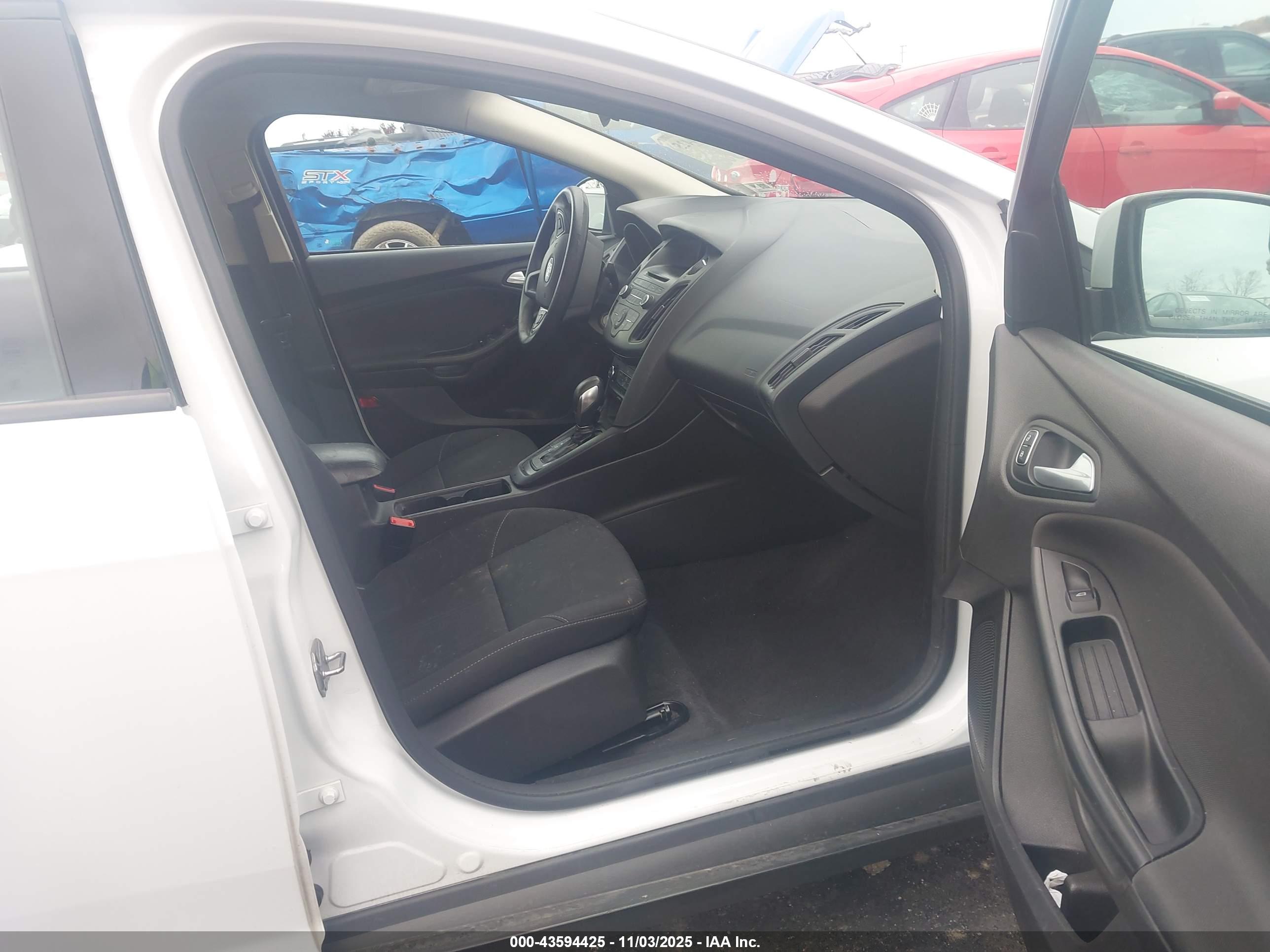 FORD FOCUS image 5