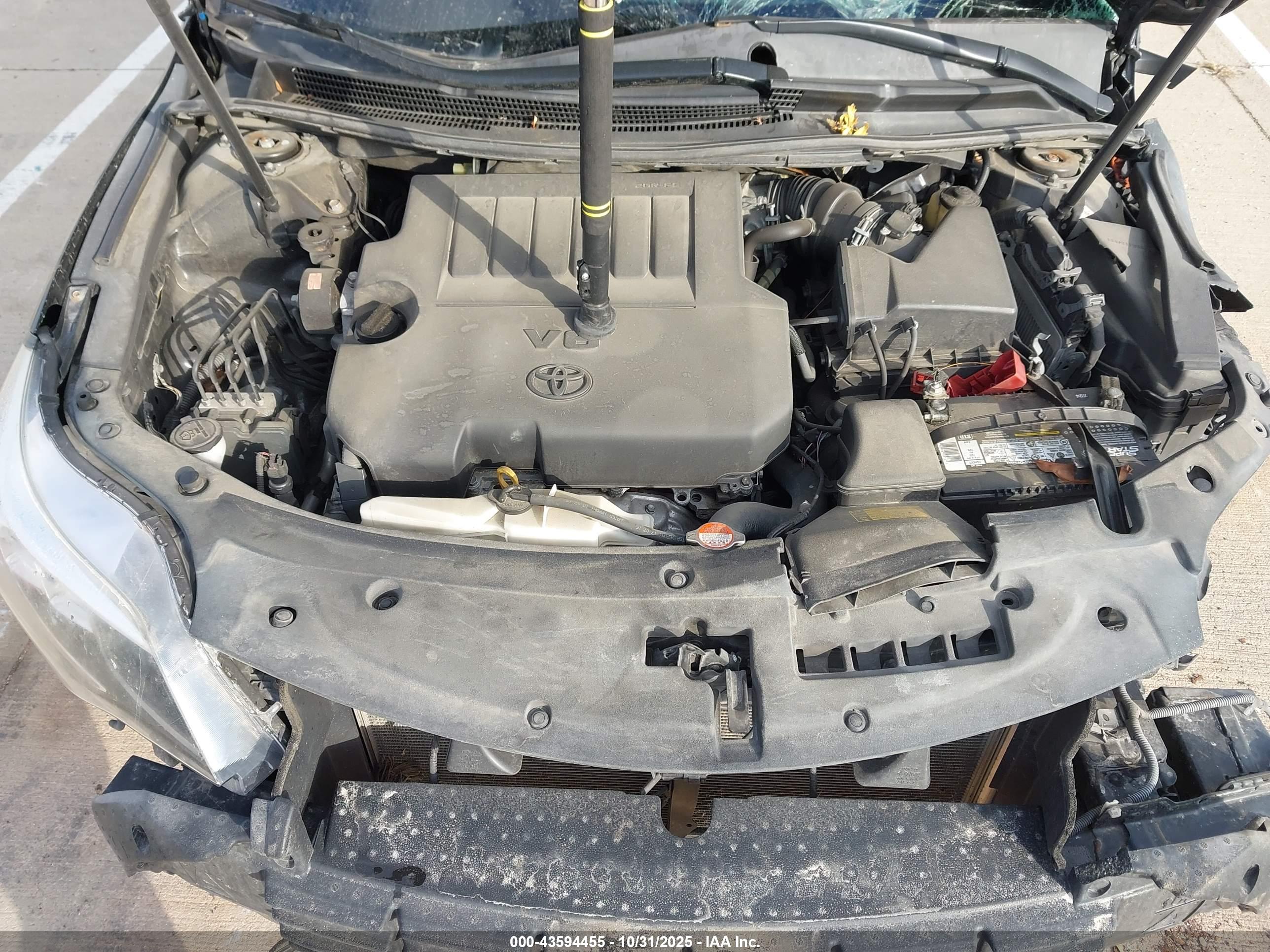 TOYOTA AVALON image 10
