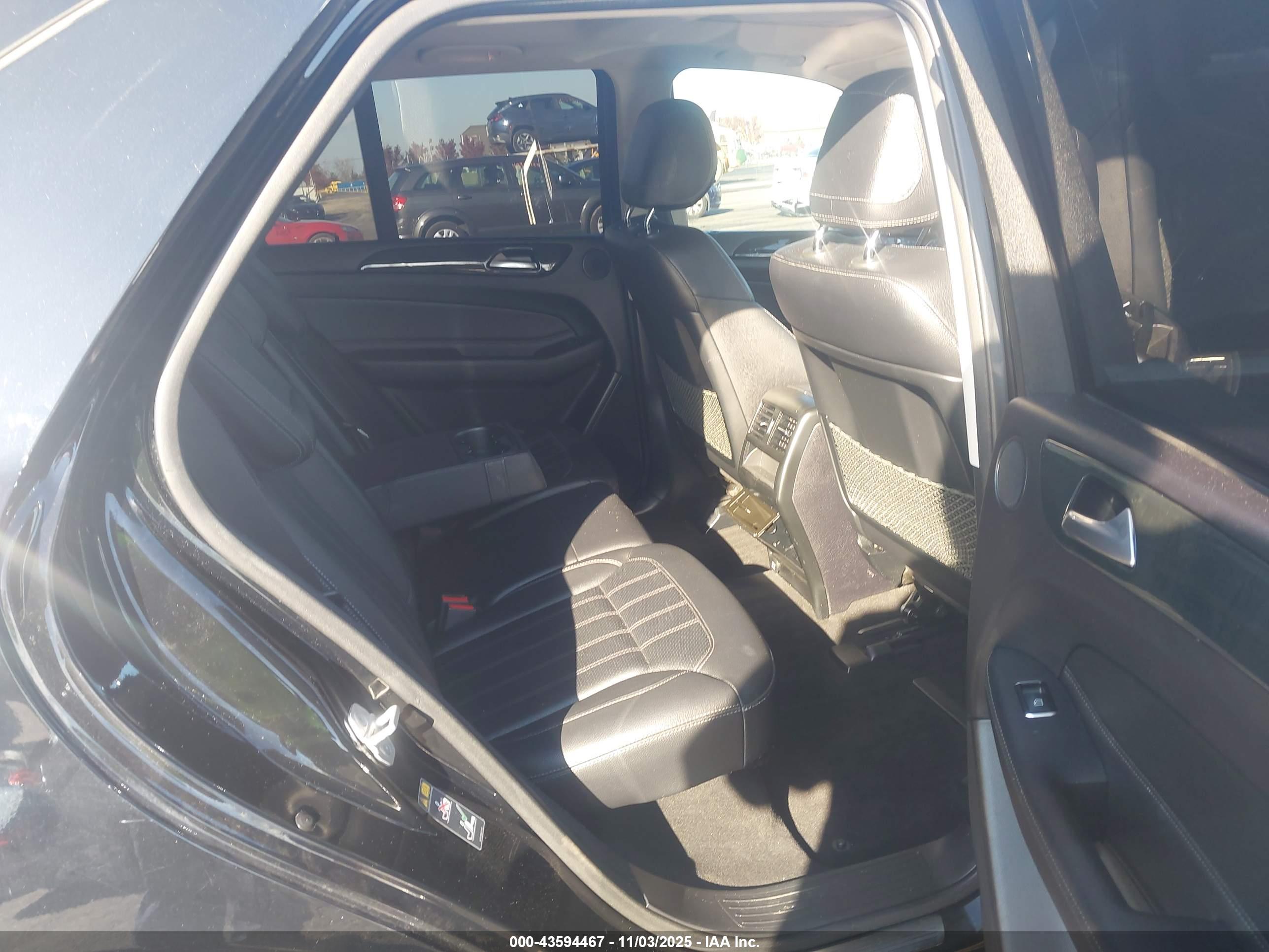 MERCEDES-BENZ GLE image 8