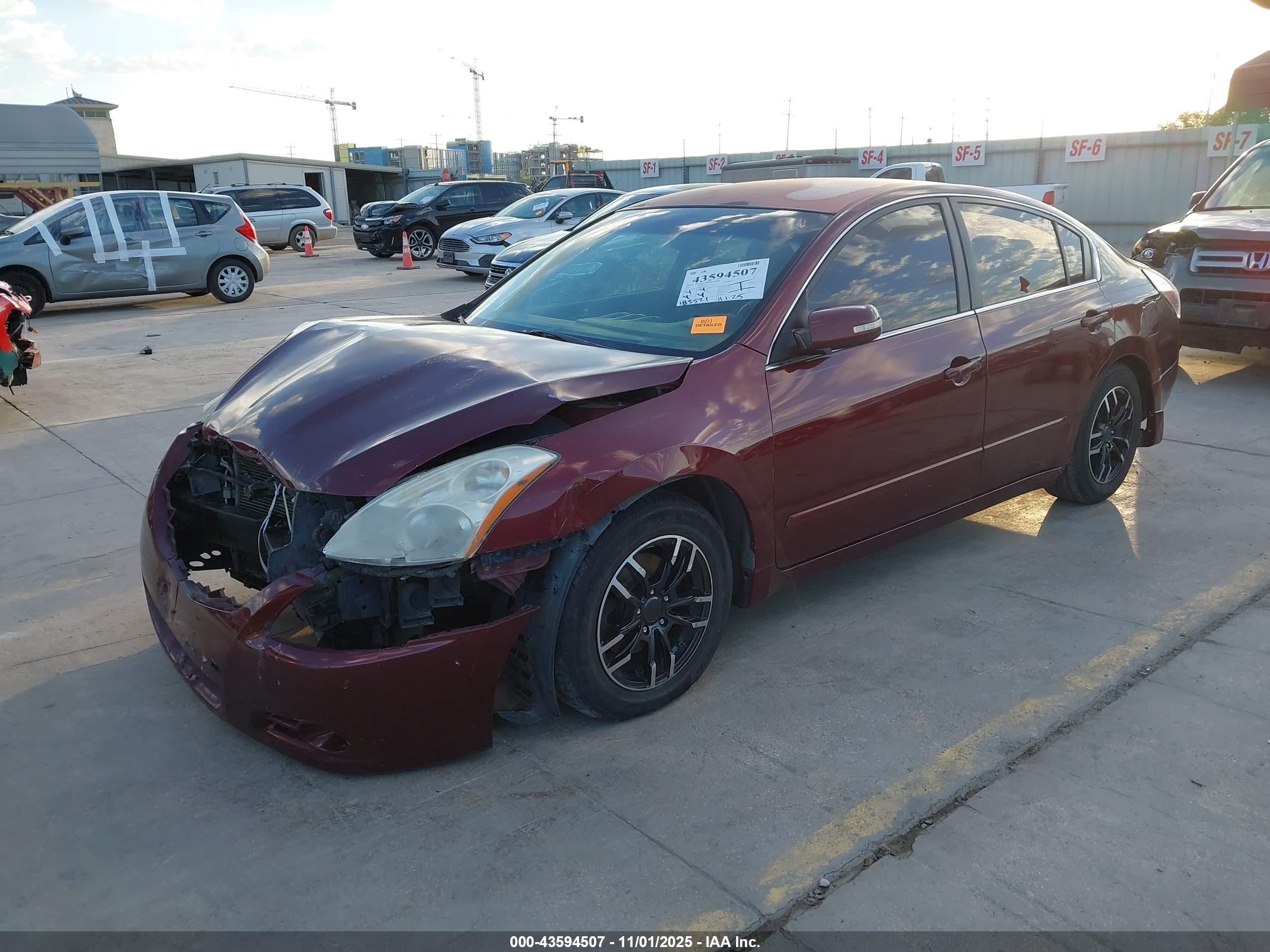 NISSAN ALTIMA image 2