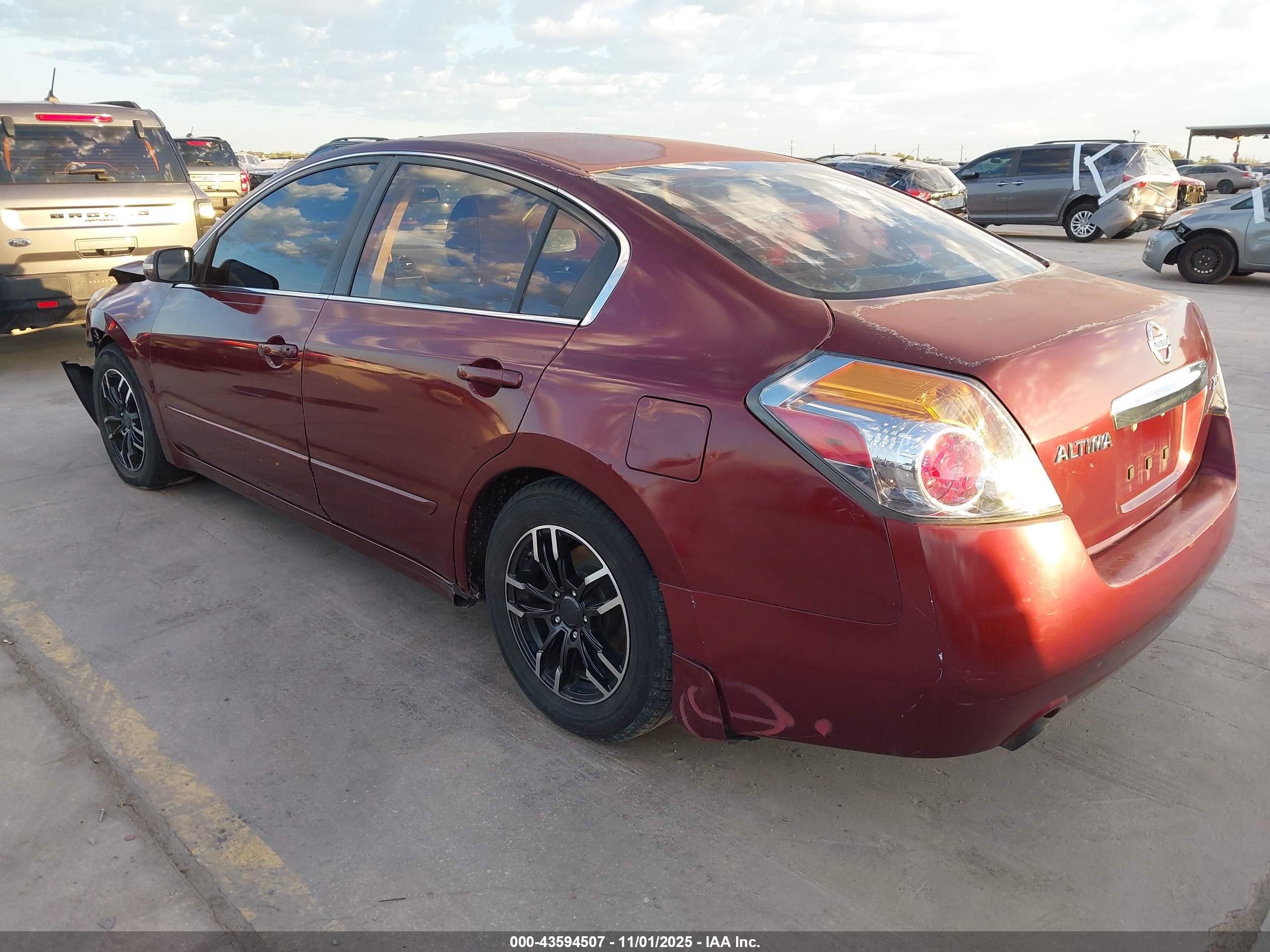 NISSAN ALTIMA image 3
