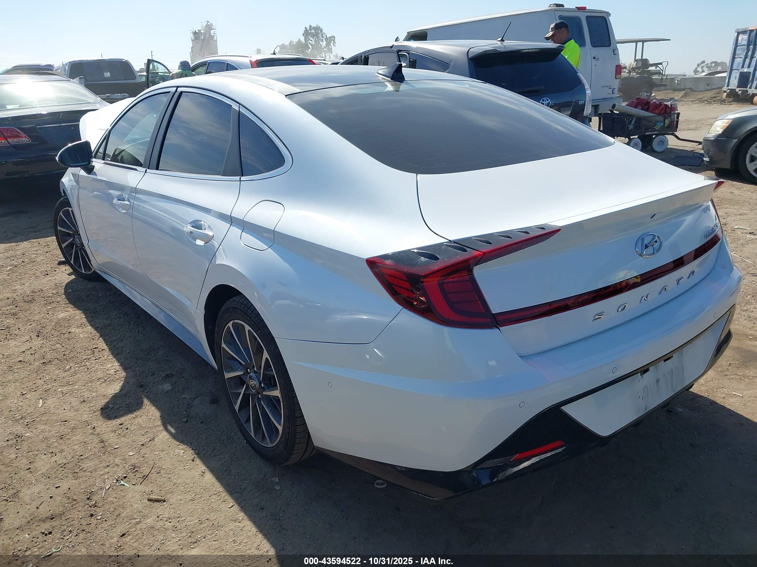 HYUNDAI SONATA image 3