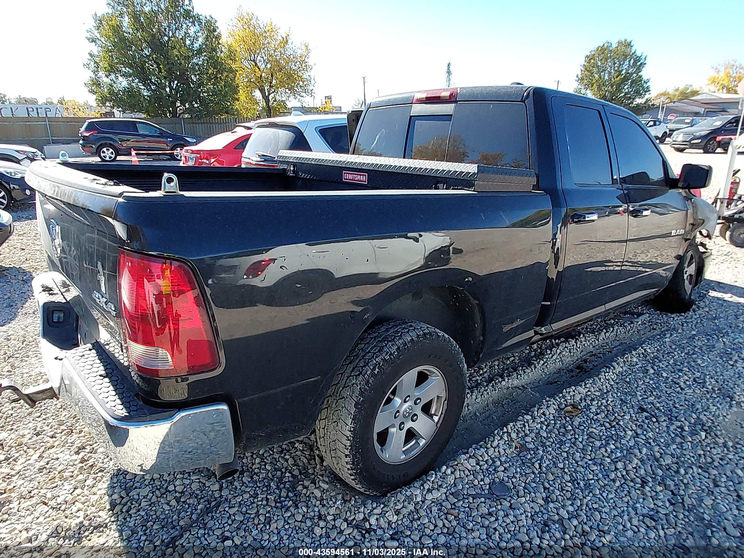 DODGE RAM image 4