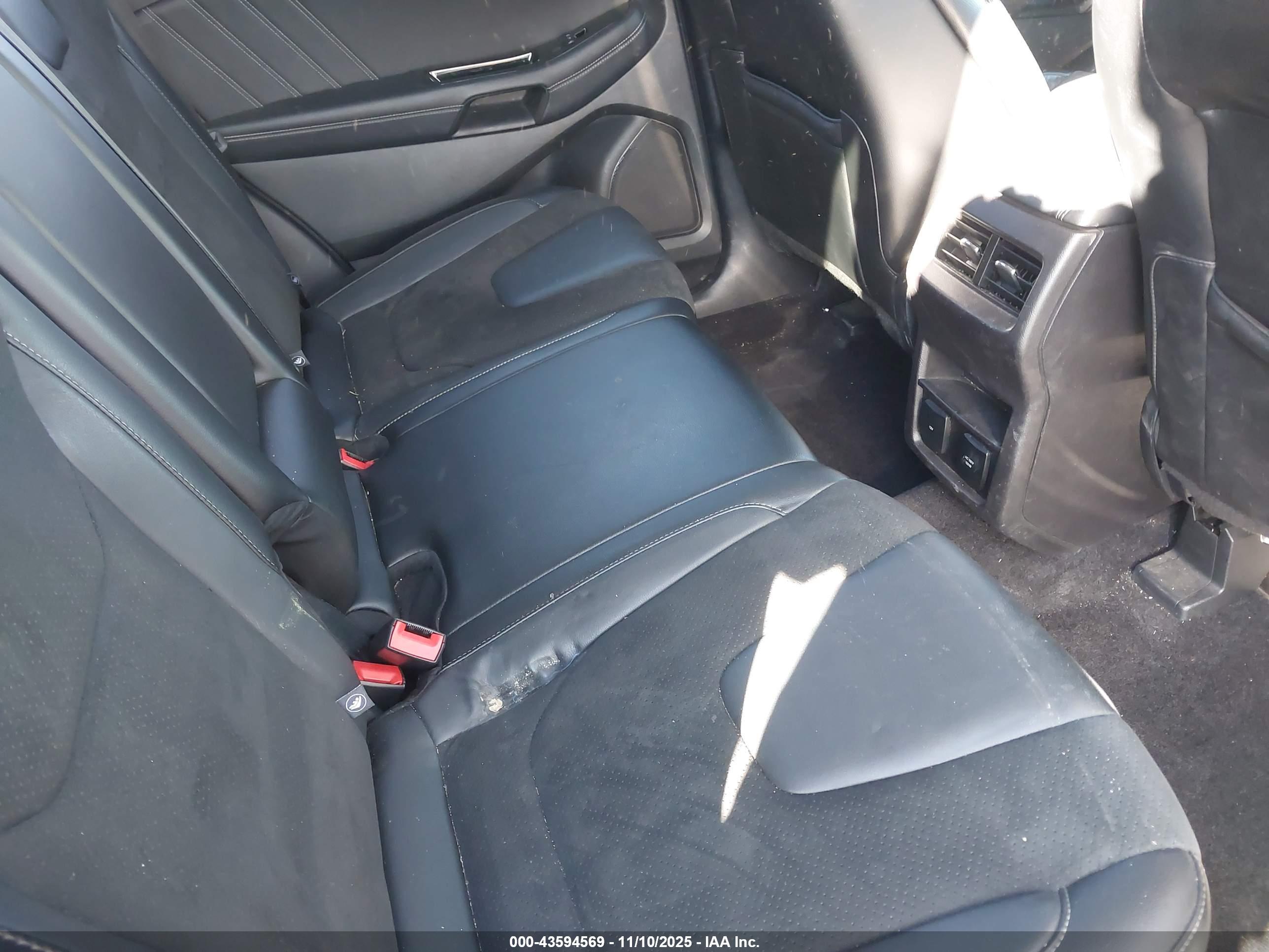 FORD EDGE image 8