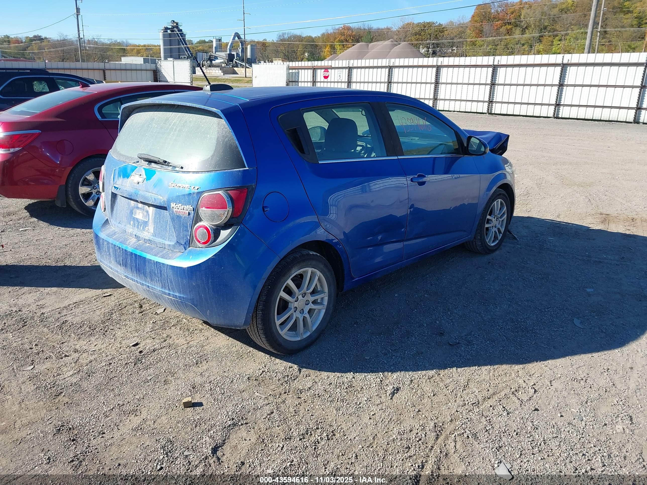 CHEVROLET SONIC image 4