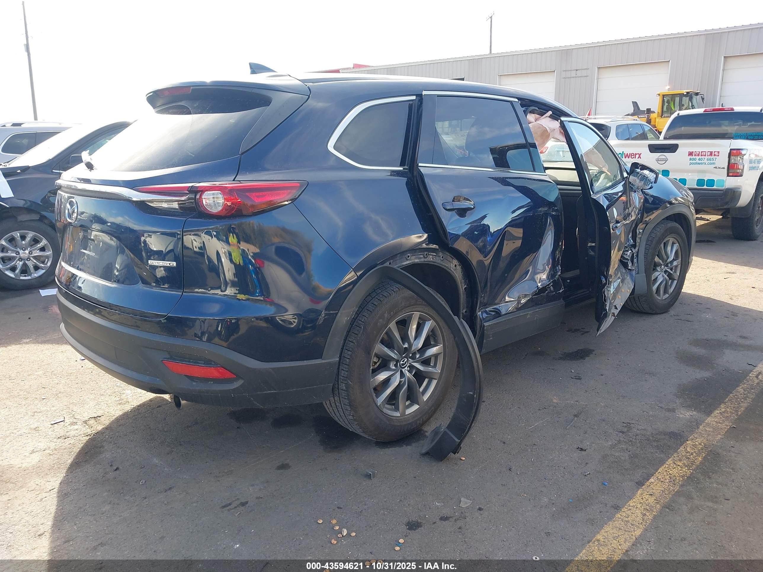 MAZDA CX-9 image 4
