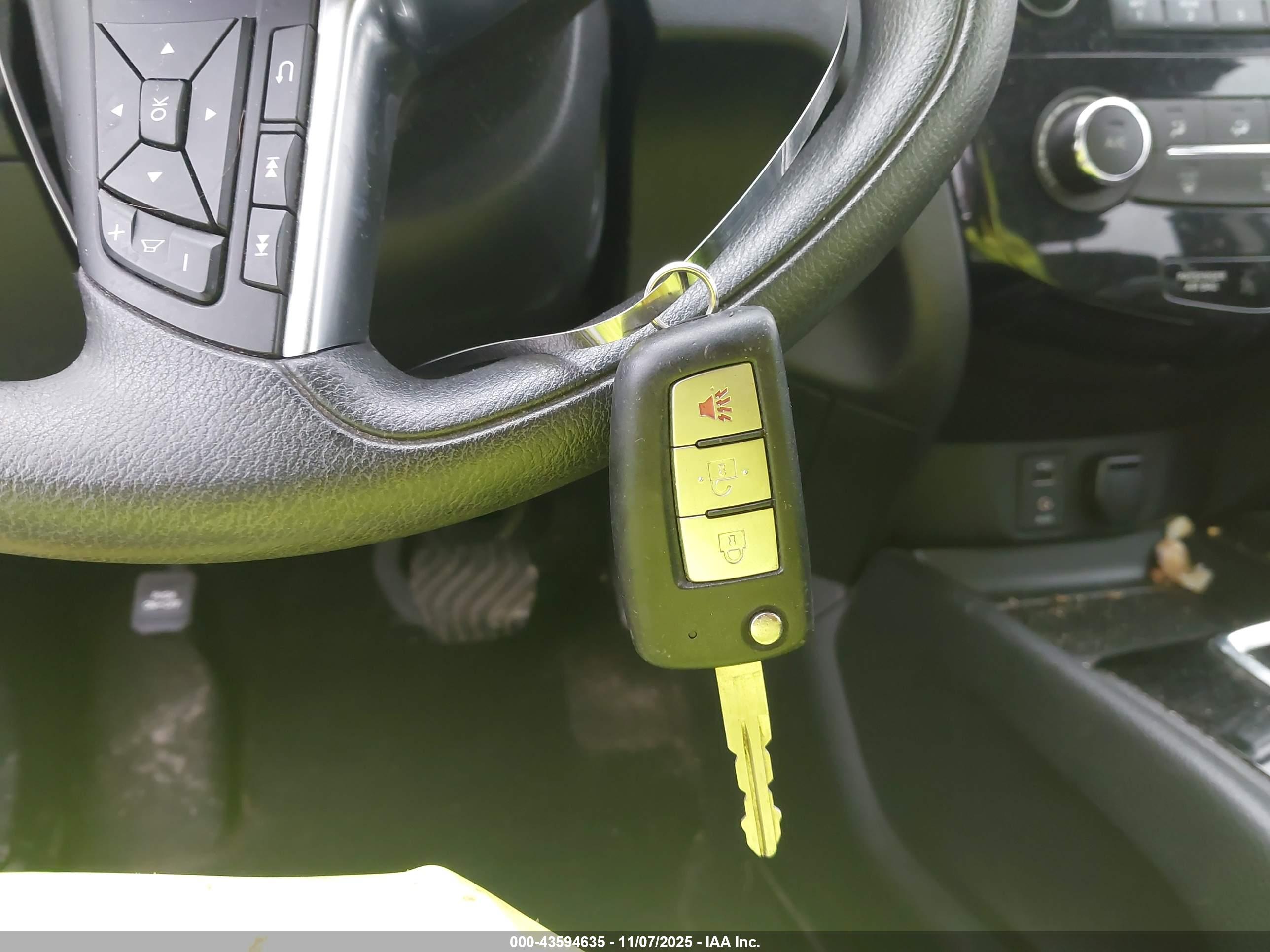 NISSAN ROGUE image 11