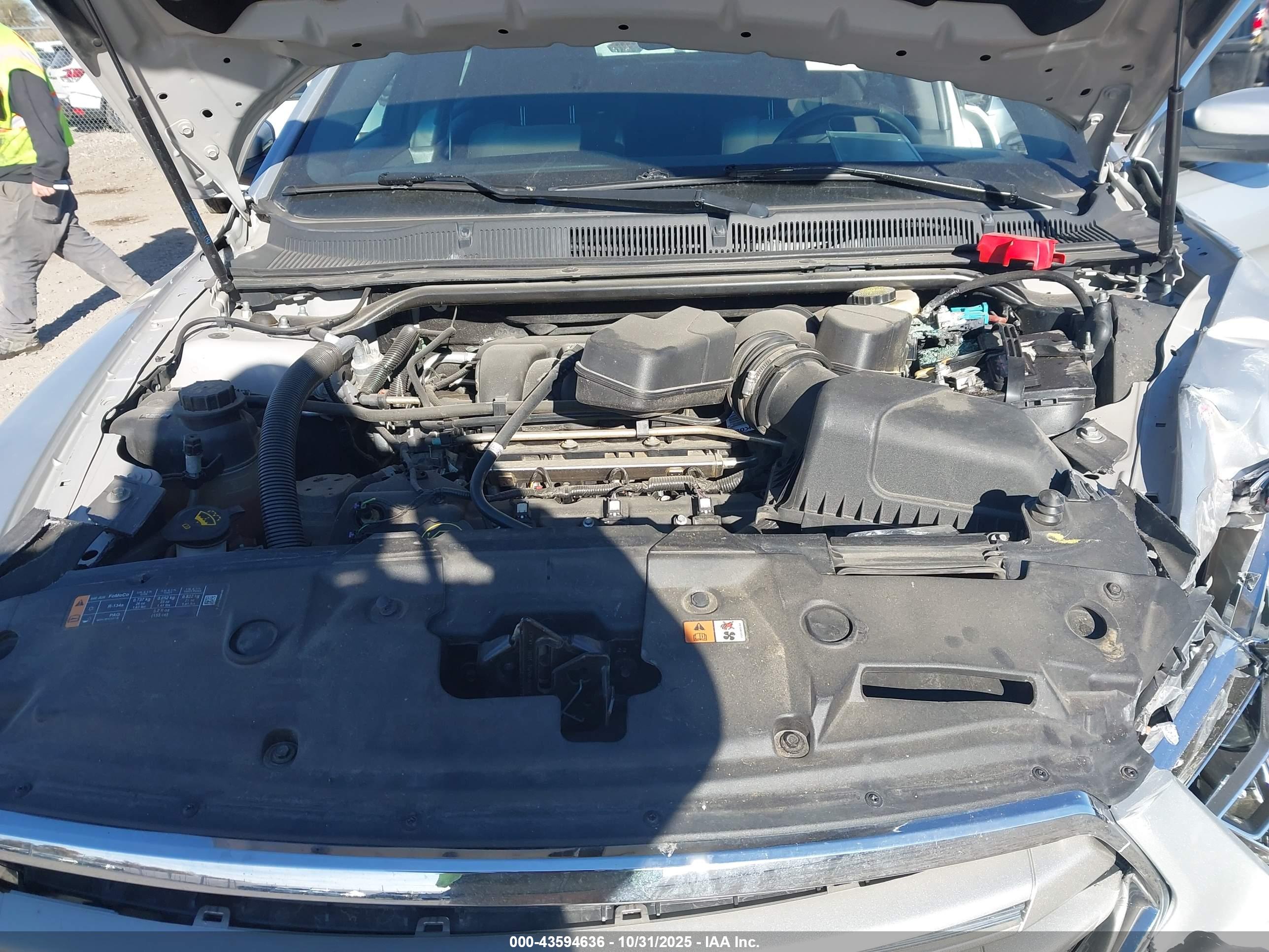 FORD TAURUS image 10