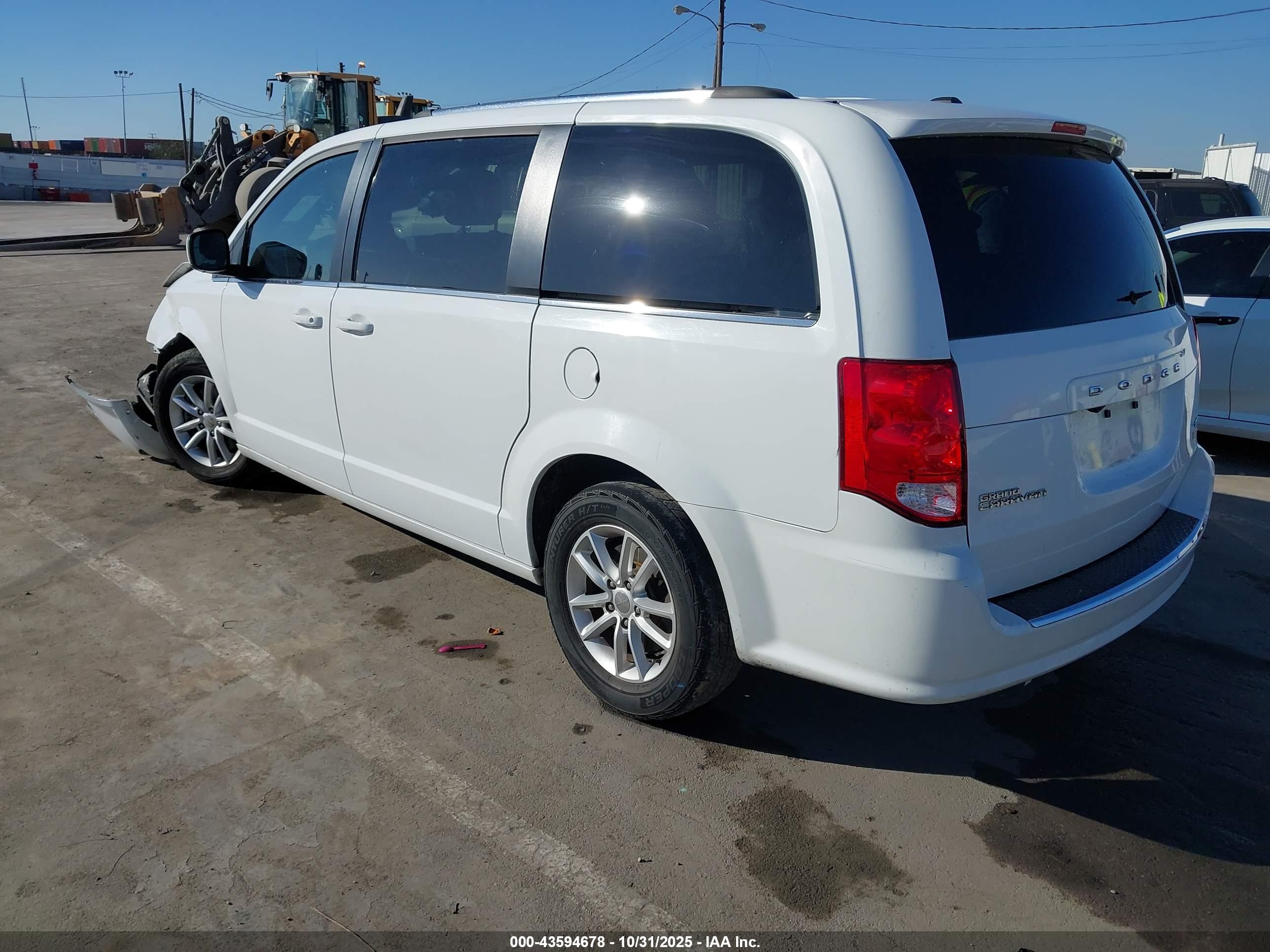 DODGE GRAND image 3