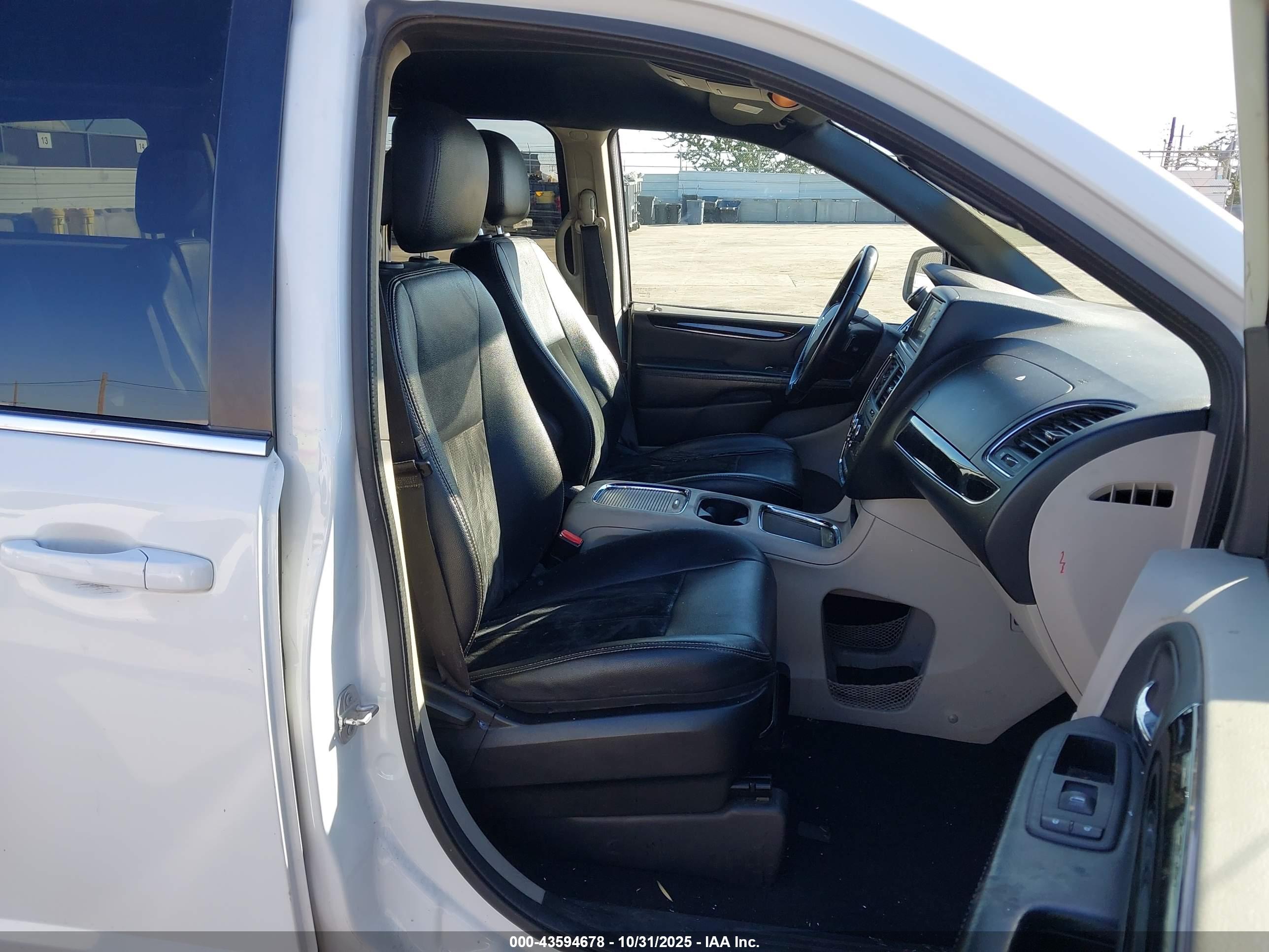 DODGE GRAND image 5