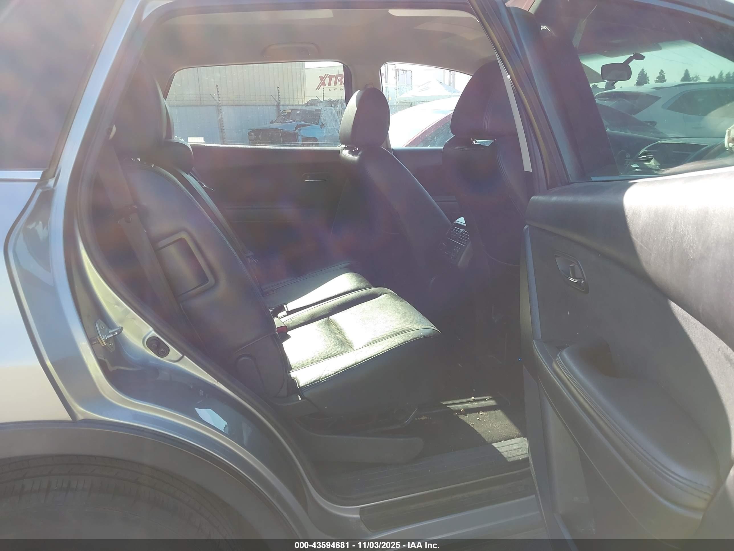 MAZDA CX-9 image 8