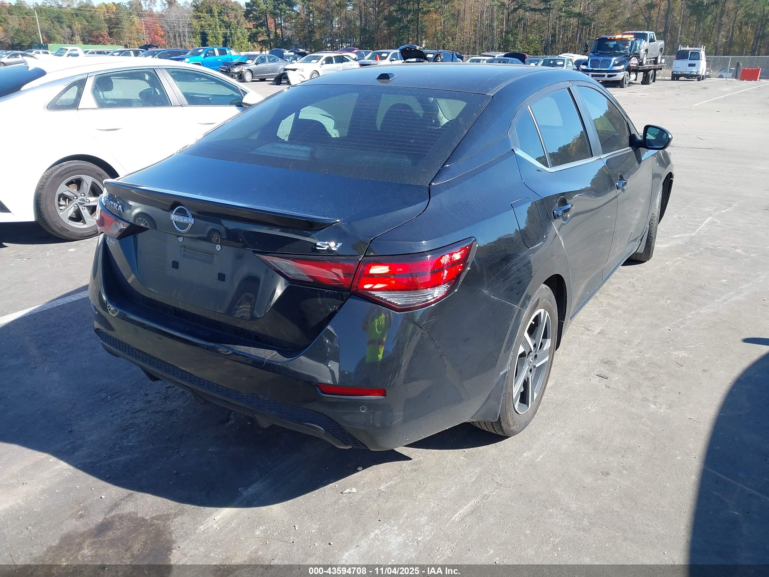 NISSAN SENTRA image 4