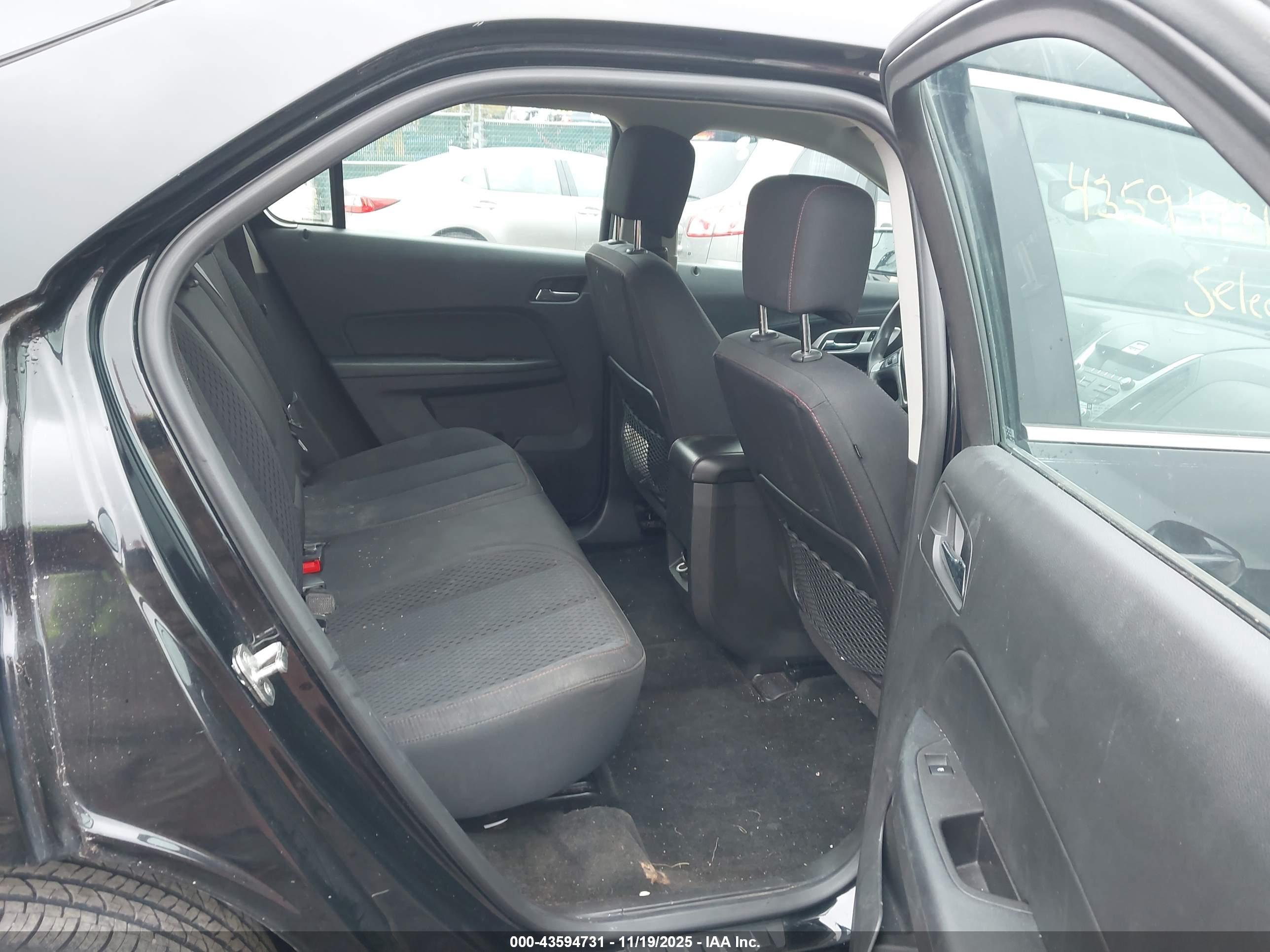 CHEVROLET EQUINOX image 8