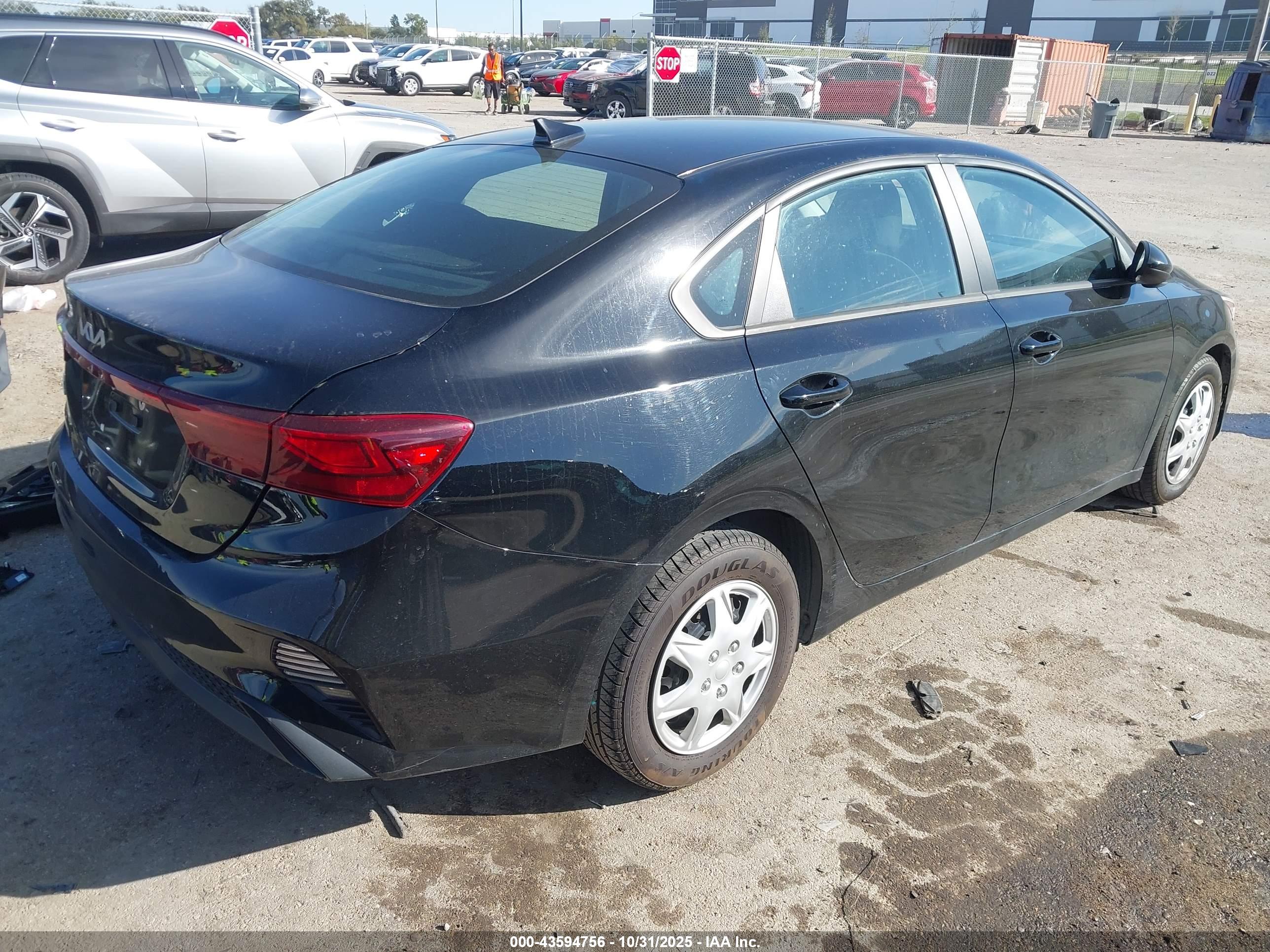 KIA FORTE image 4