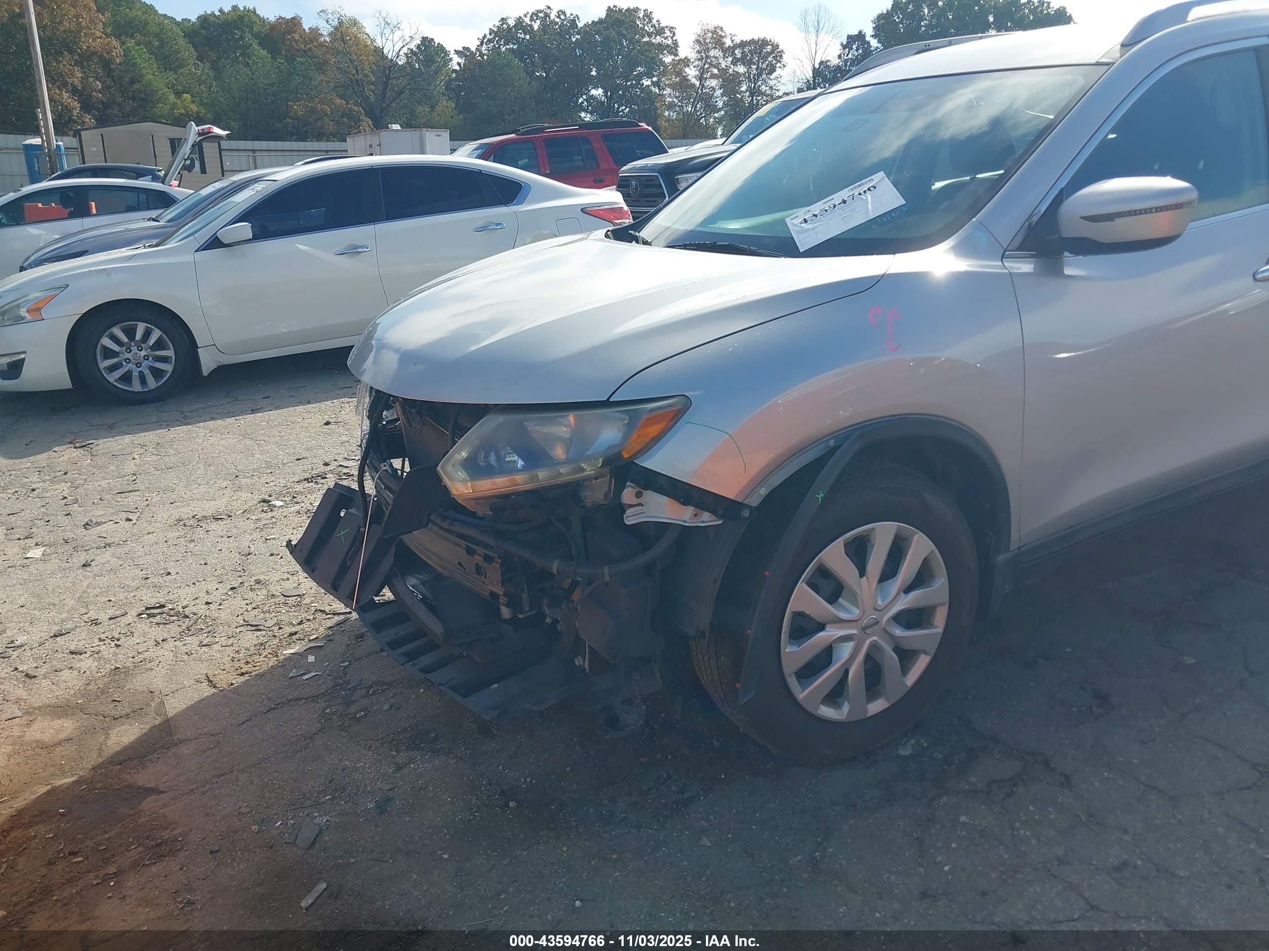 NISSAN ROGUE image 6