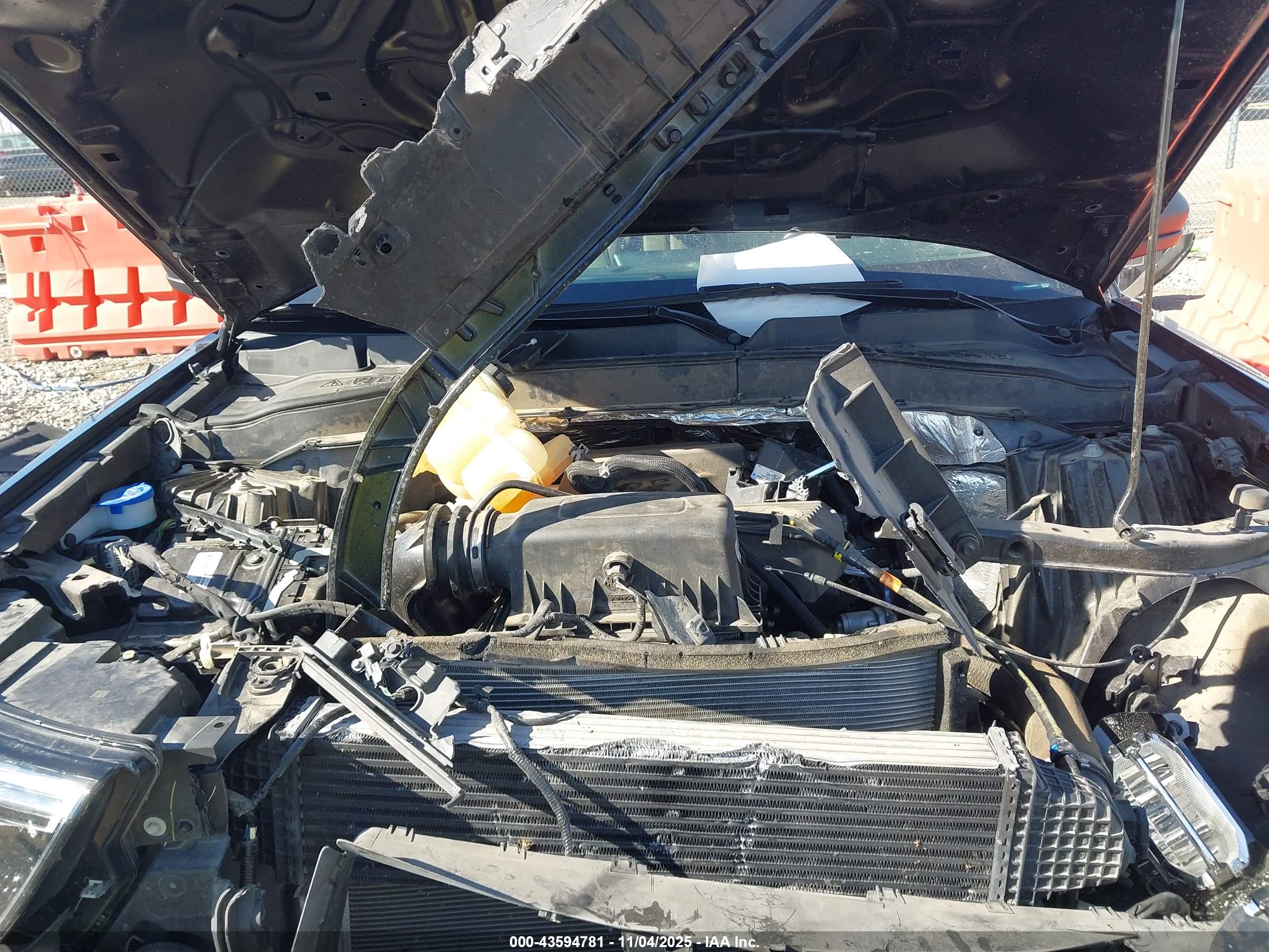 FORD EXPLORER image 10
