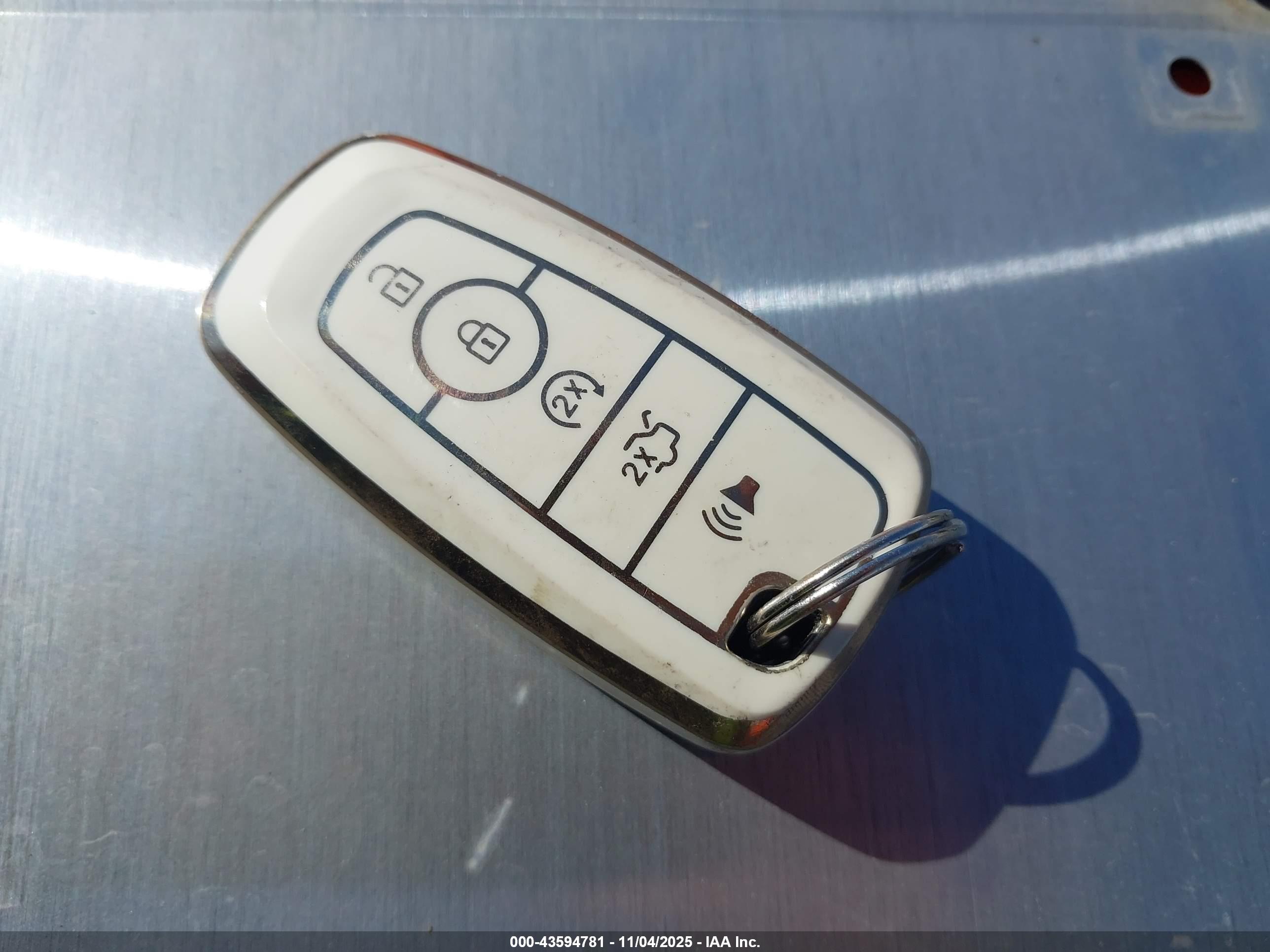 FORD EXPLORER image 11