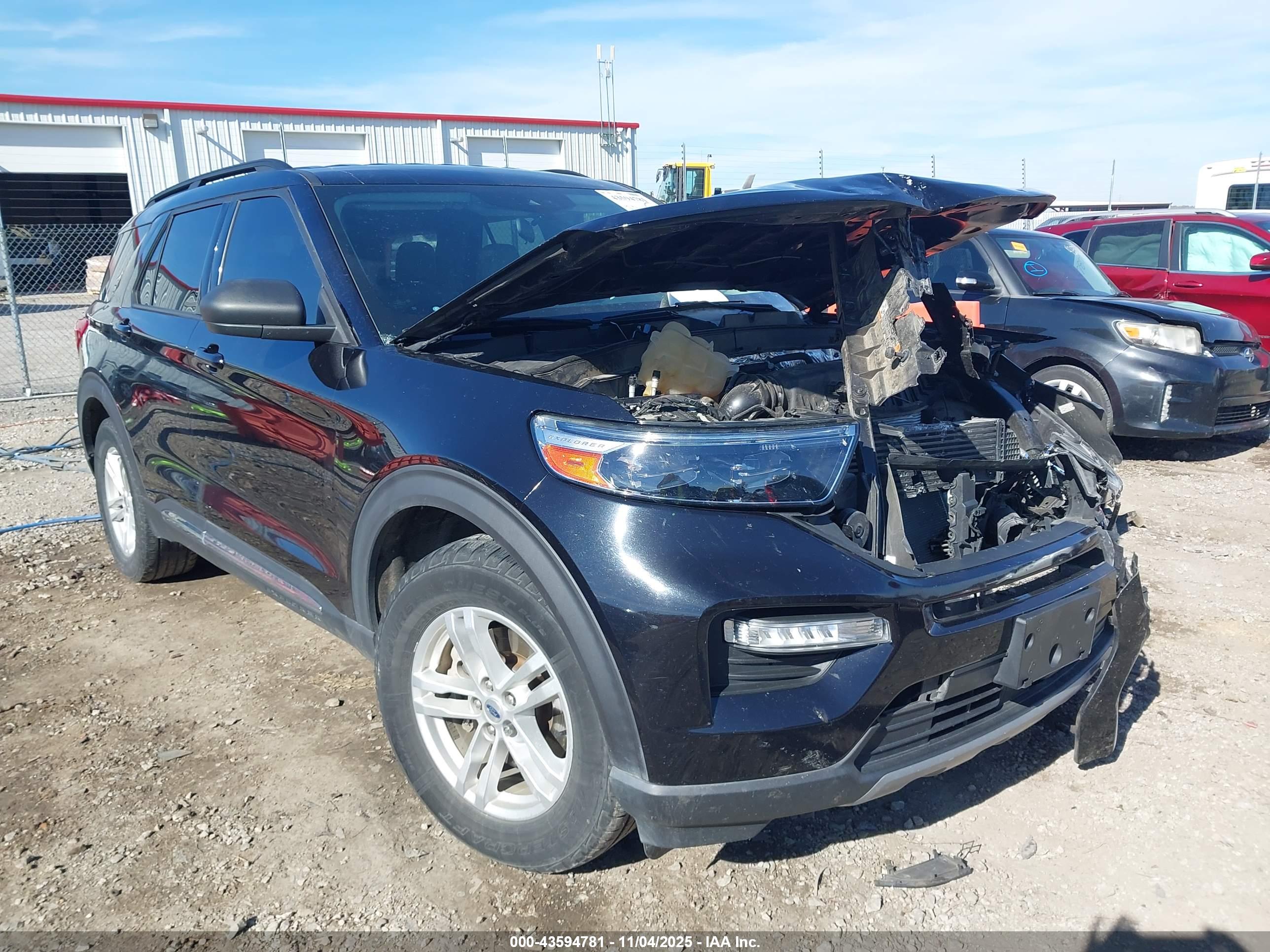 FORD EXPLORER image 6