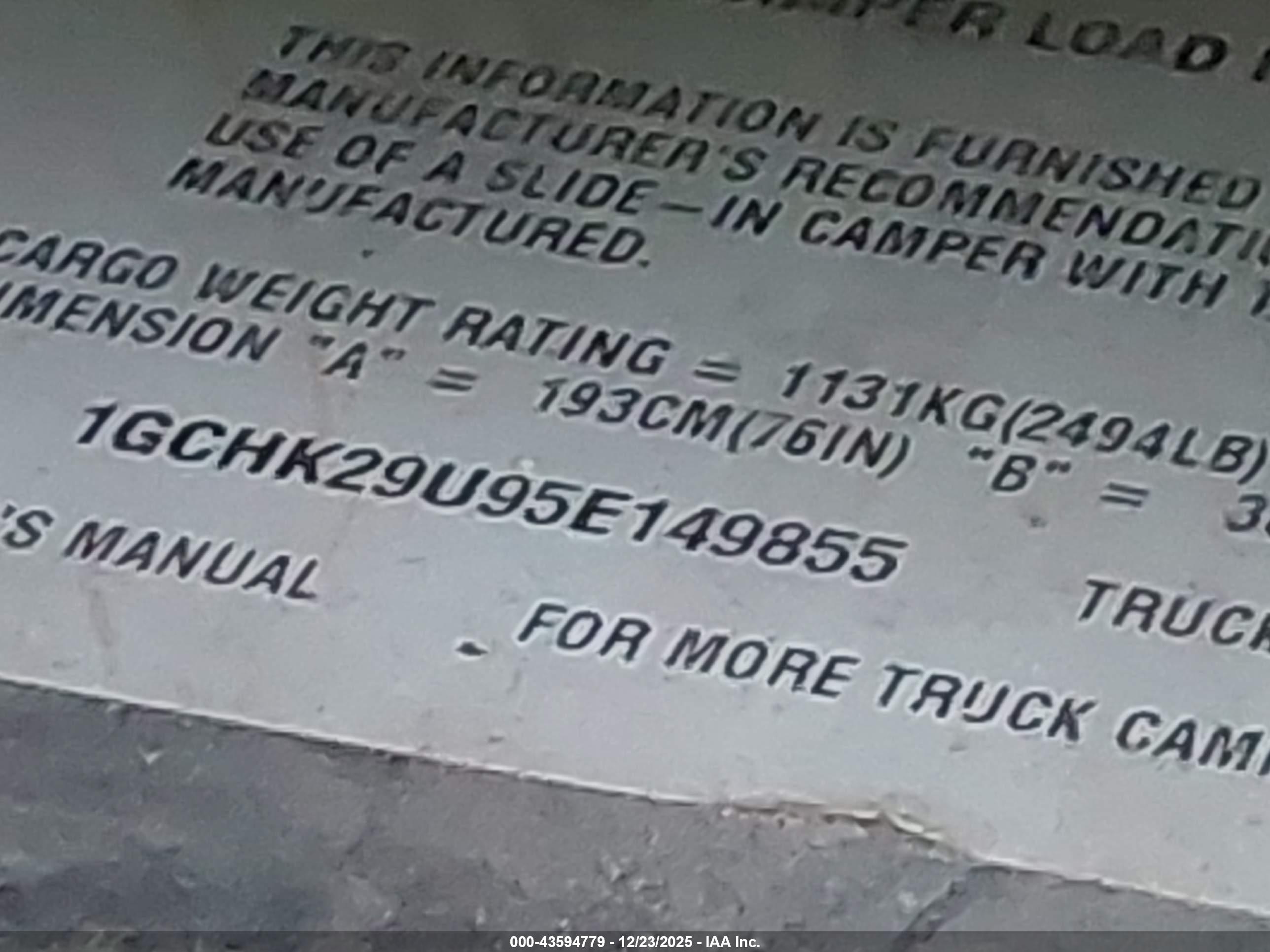 CHEVROLET SILVERADO image 9