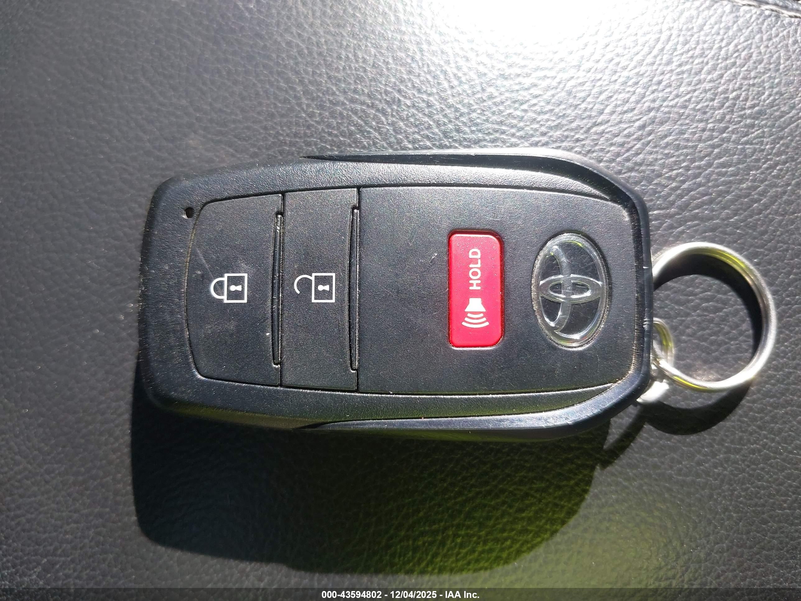 TOYOTA TACOMA image 11
