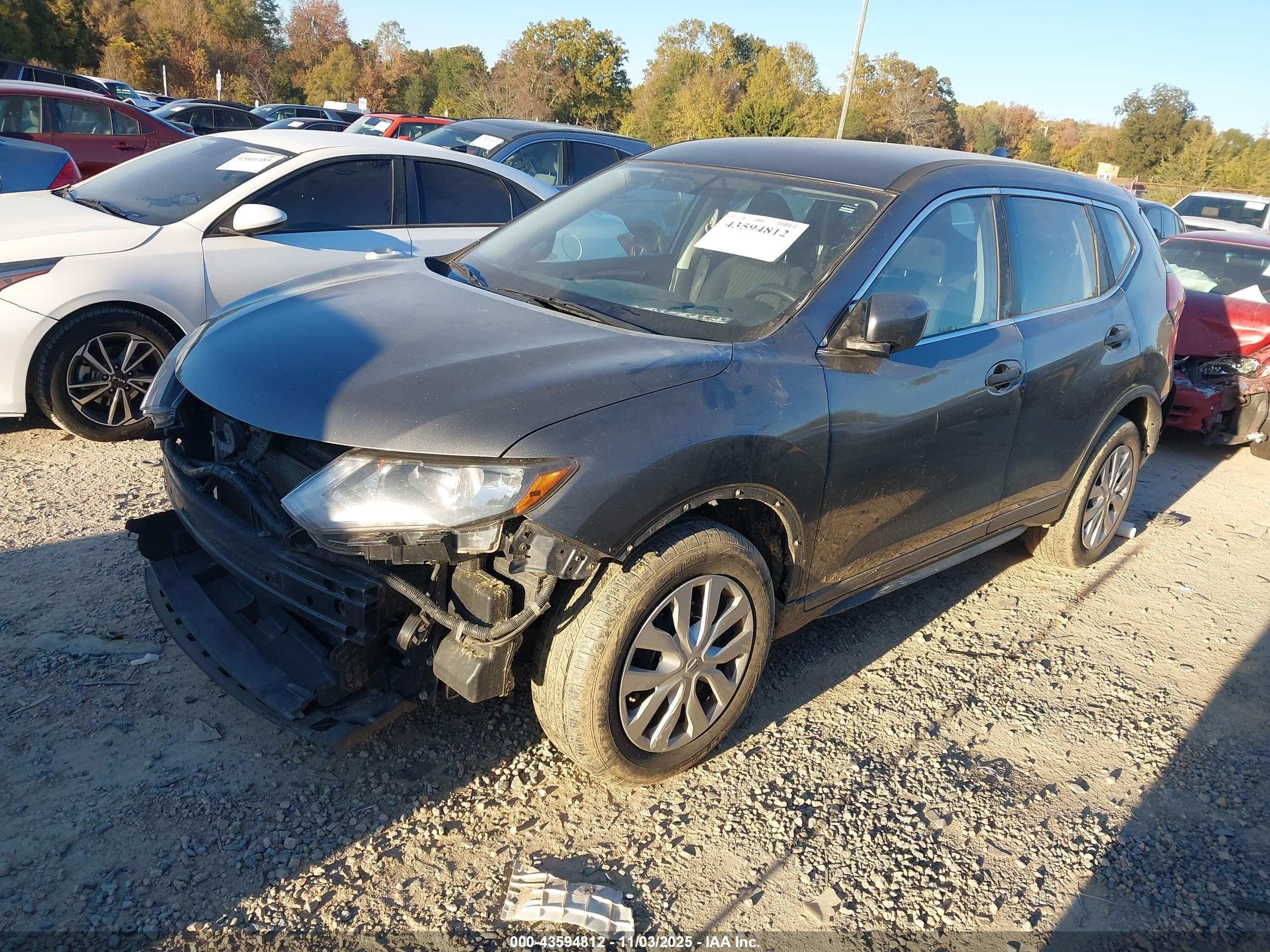 NISSAN ROGUE image 2