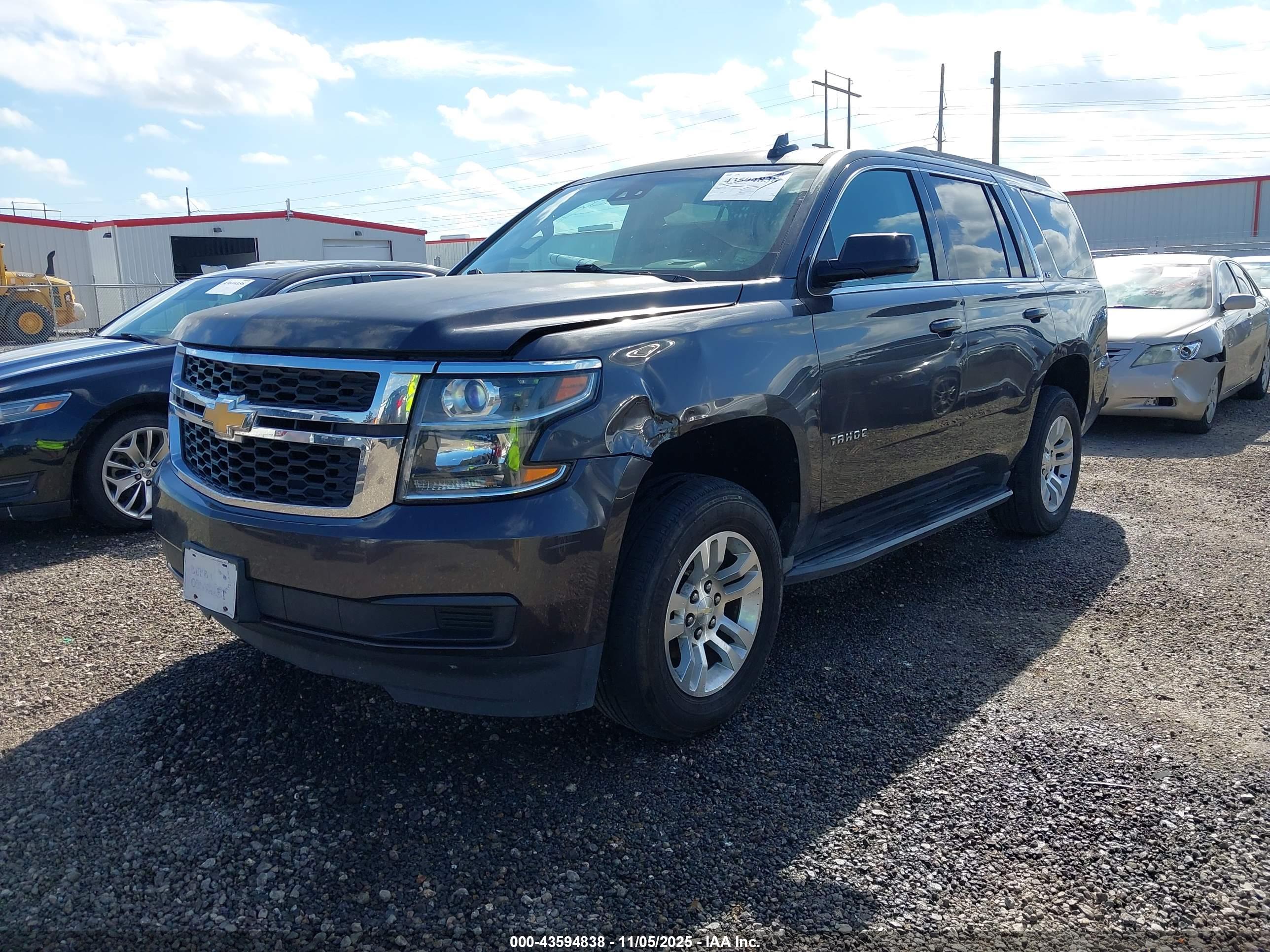 CHEVROLET TAHOE image 2